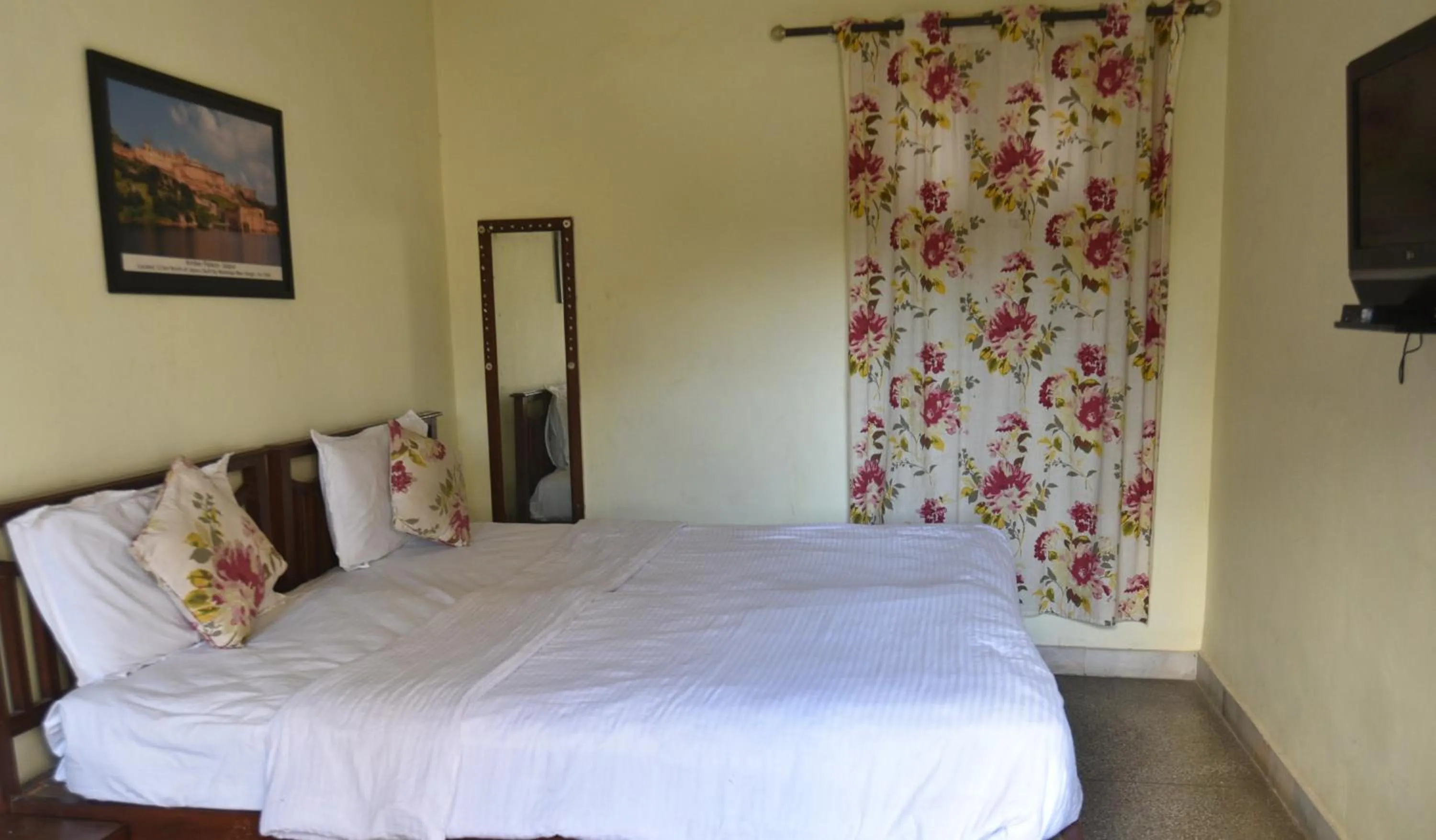 Bedroom, Bed in Sneh Deep Guest House