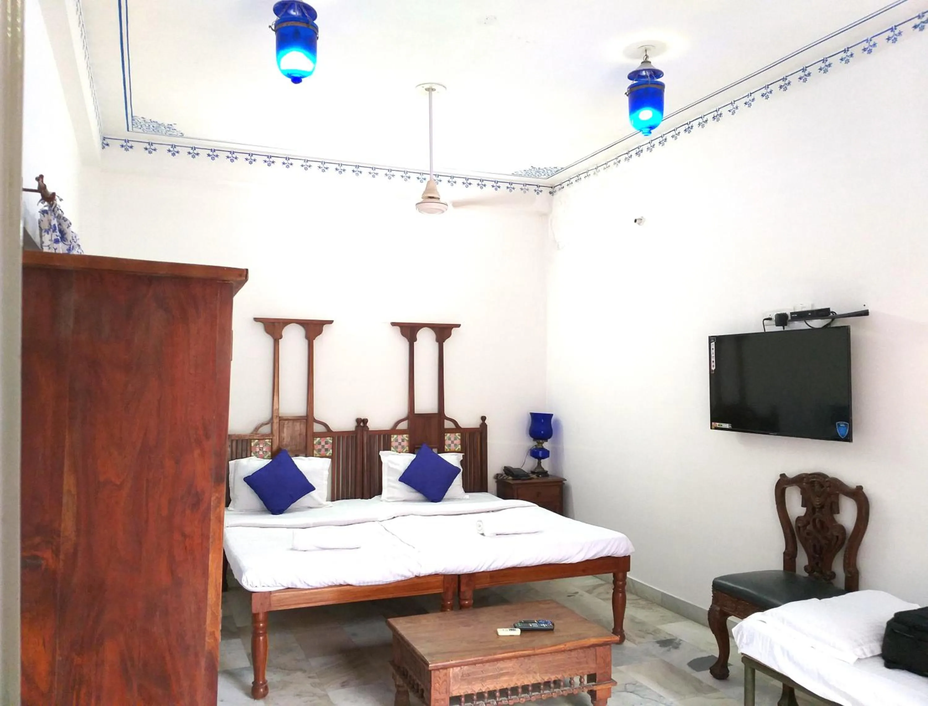 Bed in Sneh Deep Guest House