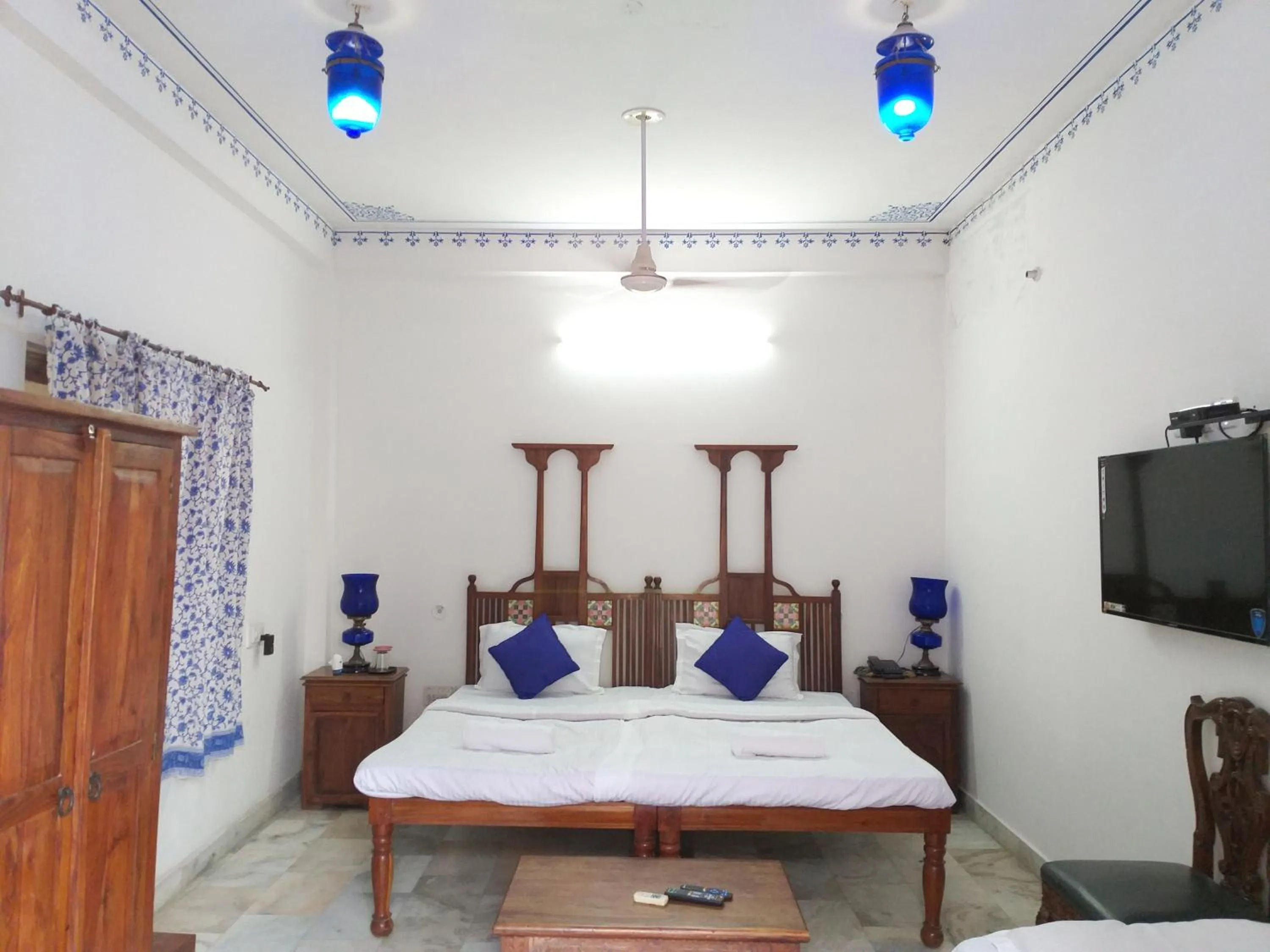 Bed in Sneh Deep Guest House