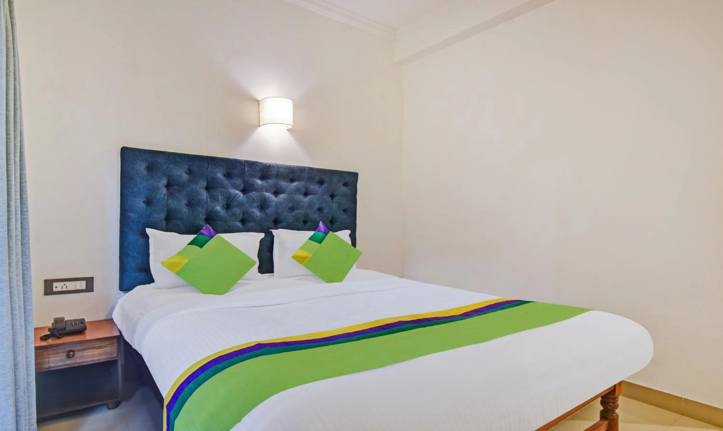 Bed in Santa Monica Resort - Calangute