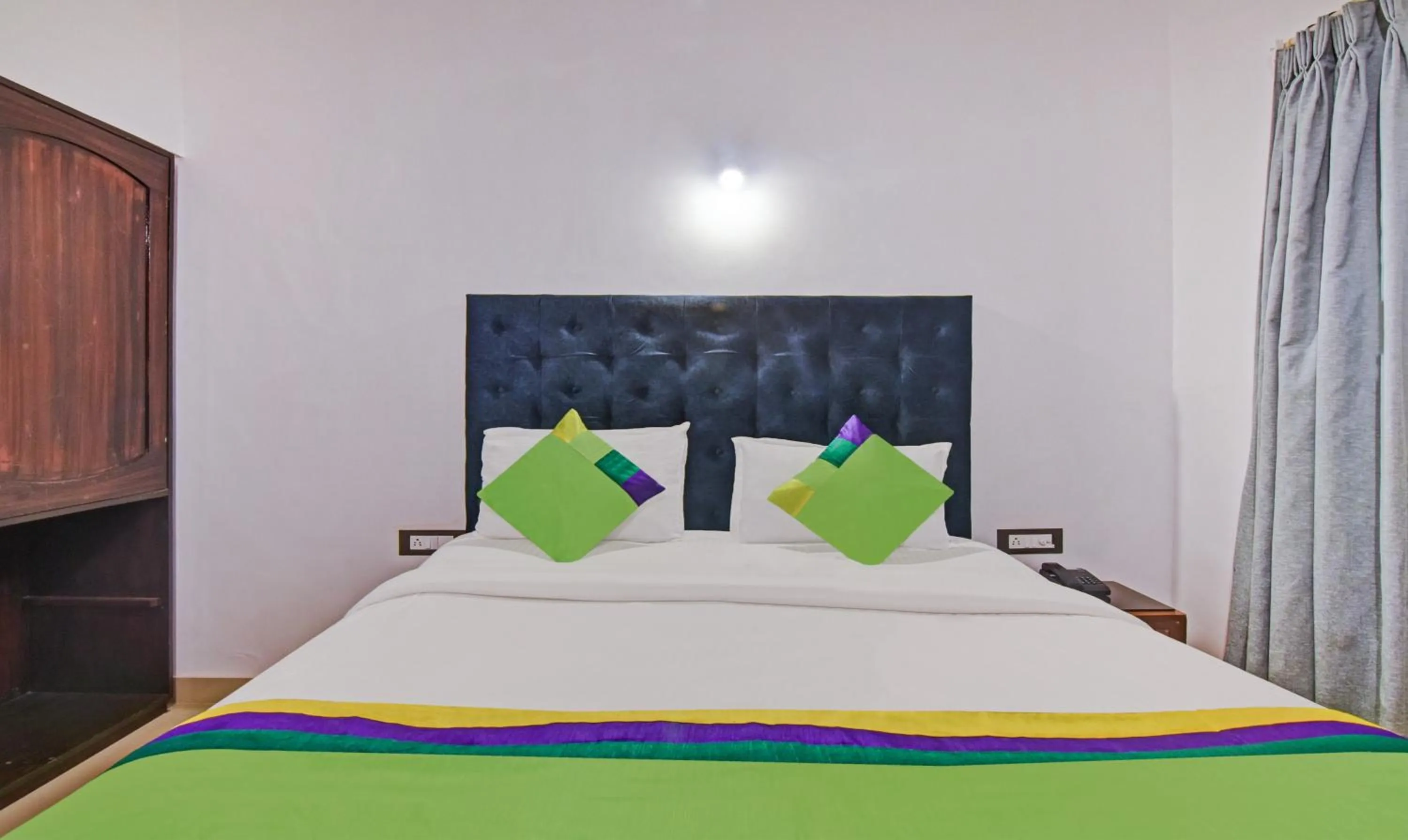 Bed in Santa Monica Resort - Calangute