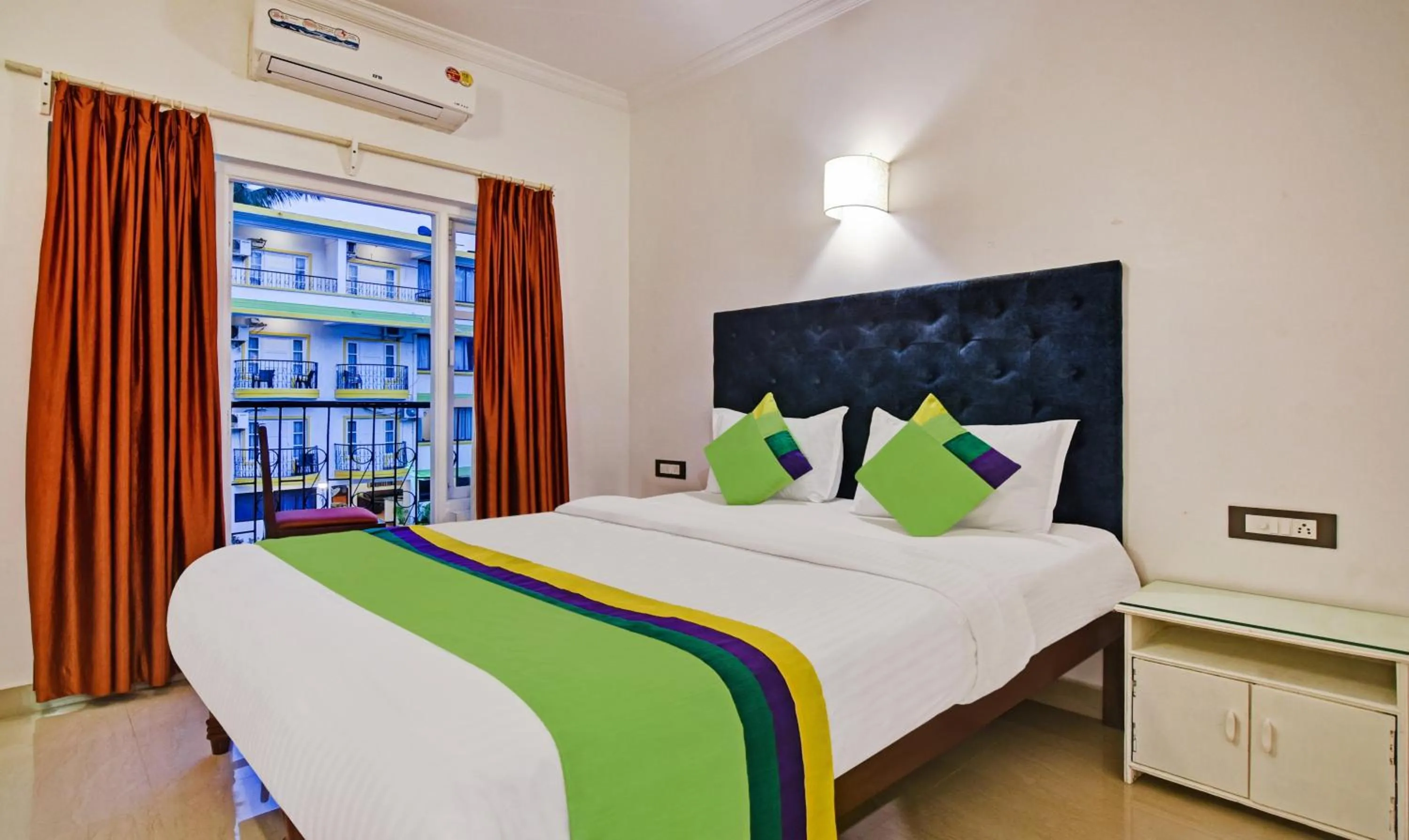 Bed in Santa Monica Resort - Calangute