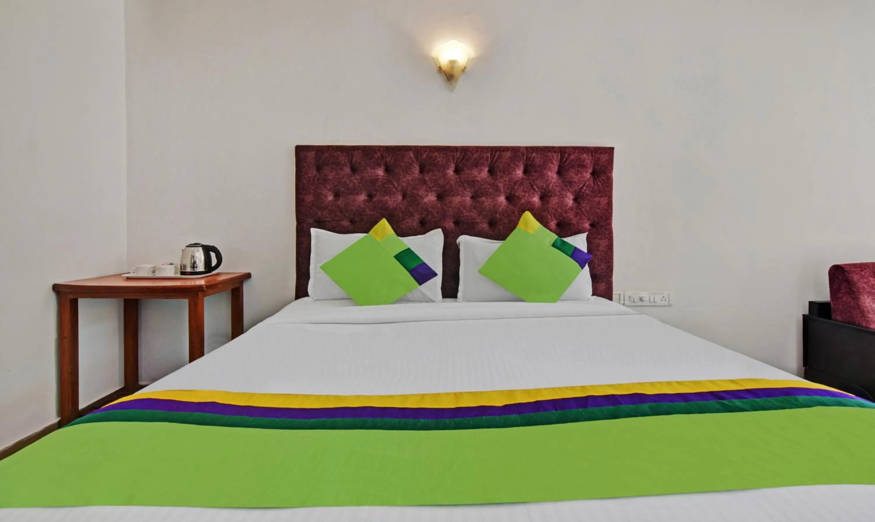 Bed in Santa Monica Resort - Calangute