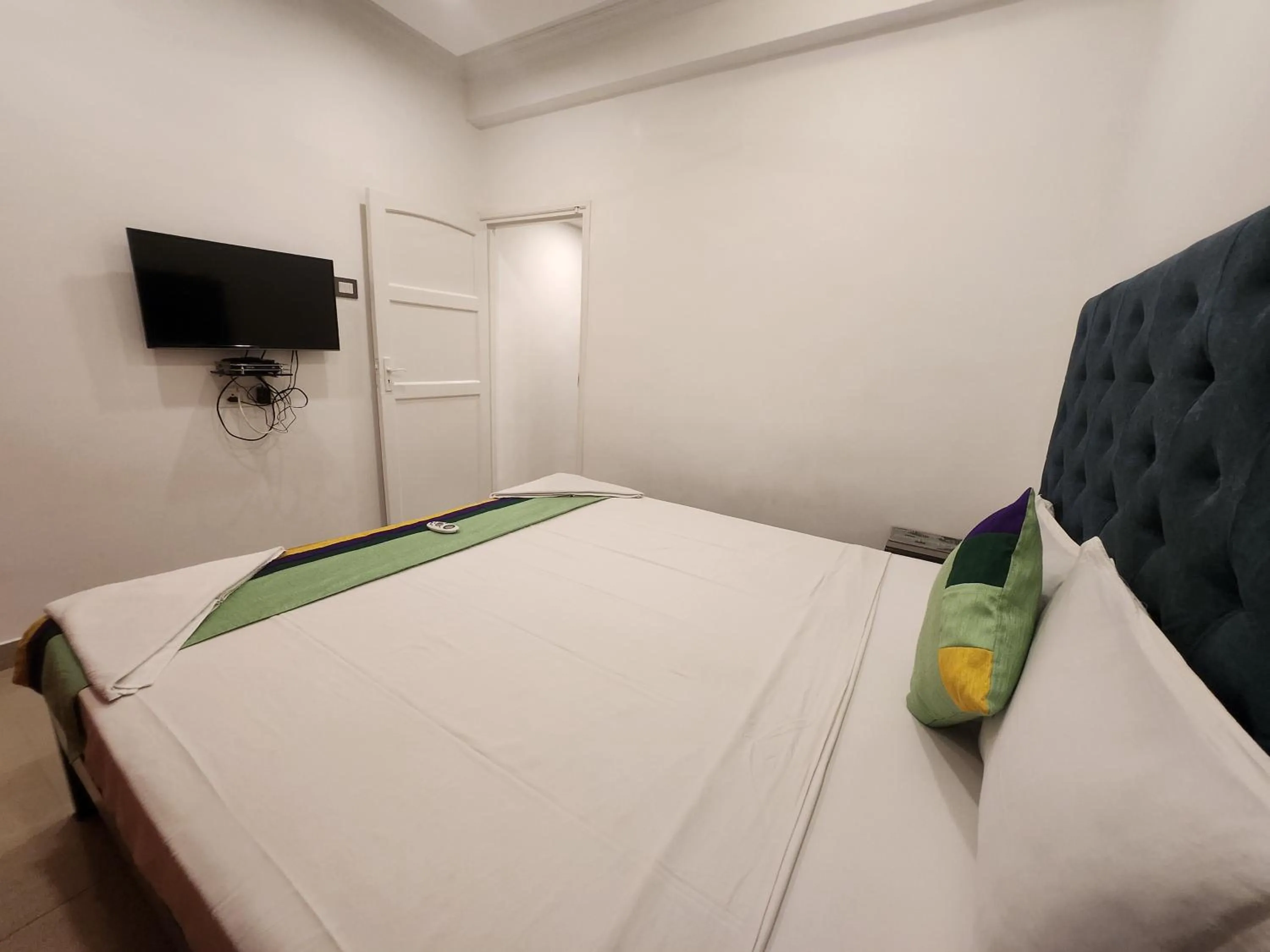 Bed in Santa Monica Resort - Calangute