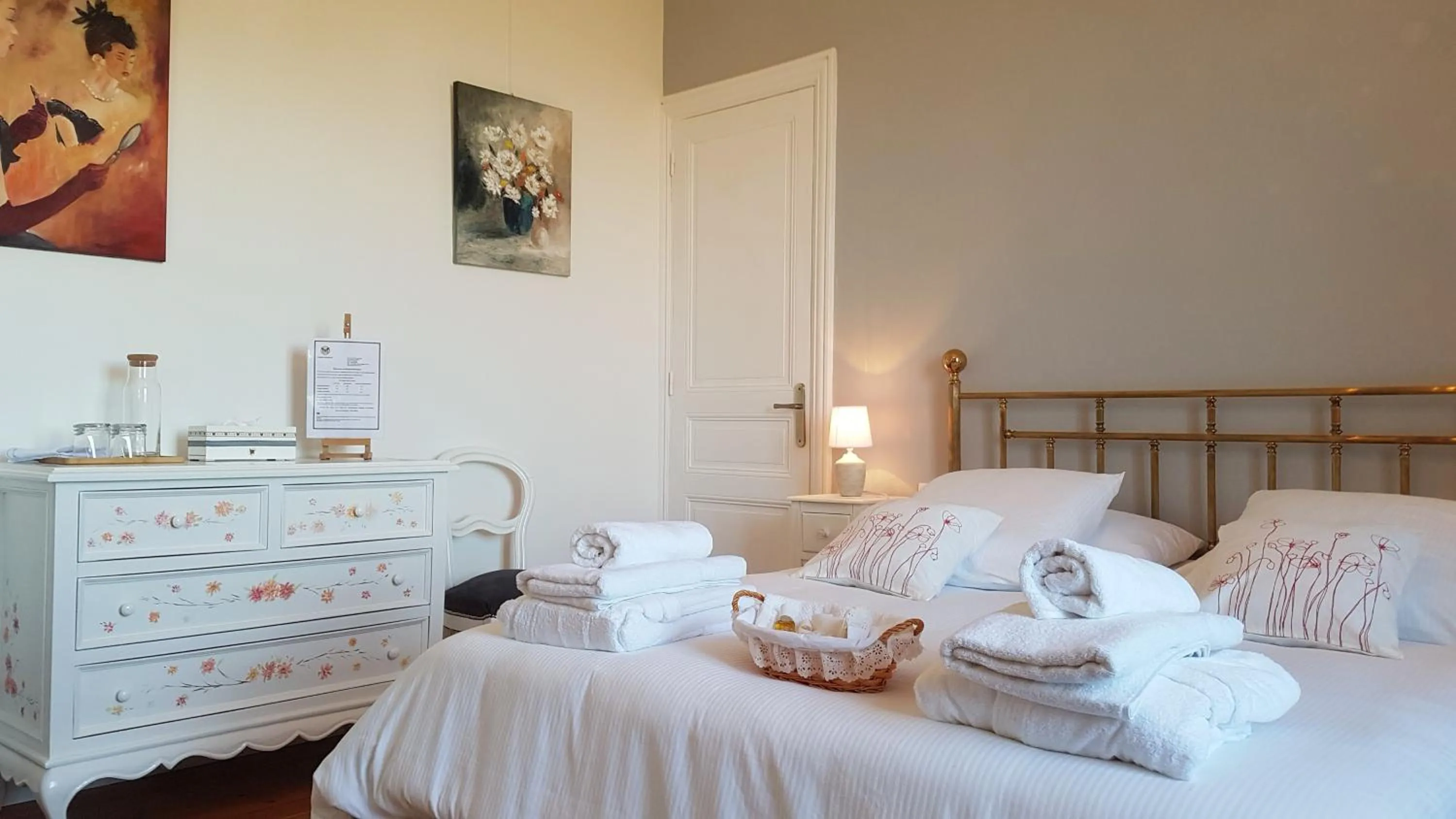 Bedroom, Bed in DOMAINE BERENGUER