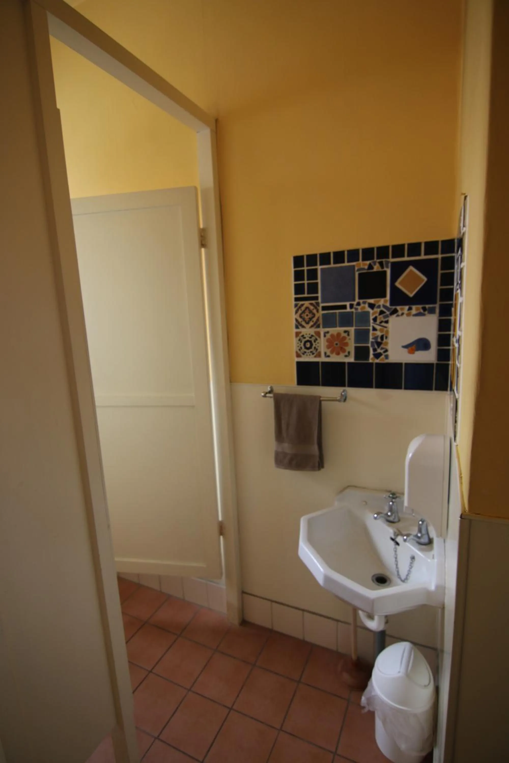 Toilet in Big Tree Lodge Methven