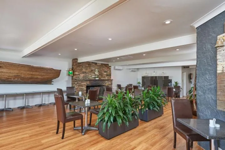 Restaurant/places to eat in Australian Homestead Motor Lodge