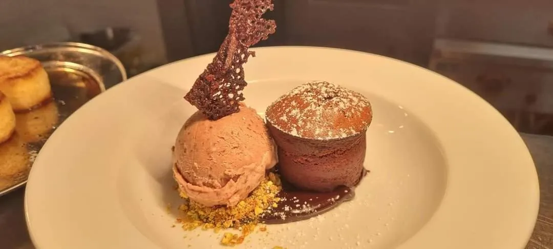 Restaurant/places to eat in Australian Homestead Motor Lodge