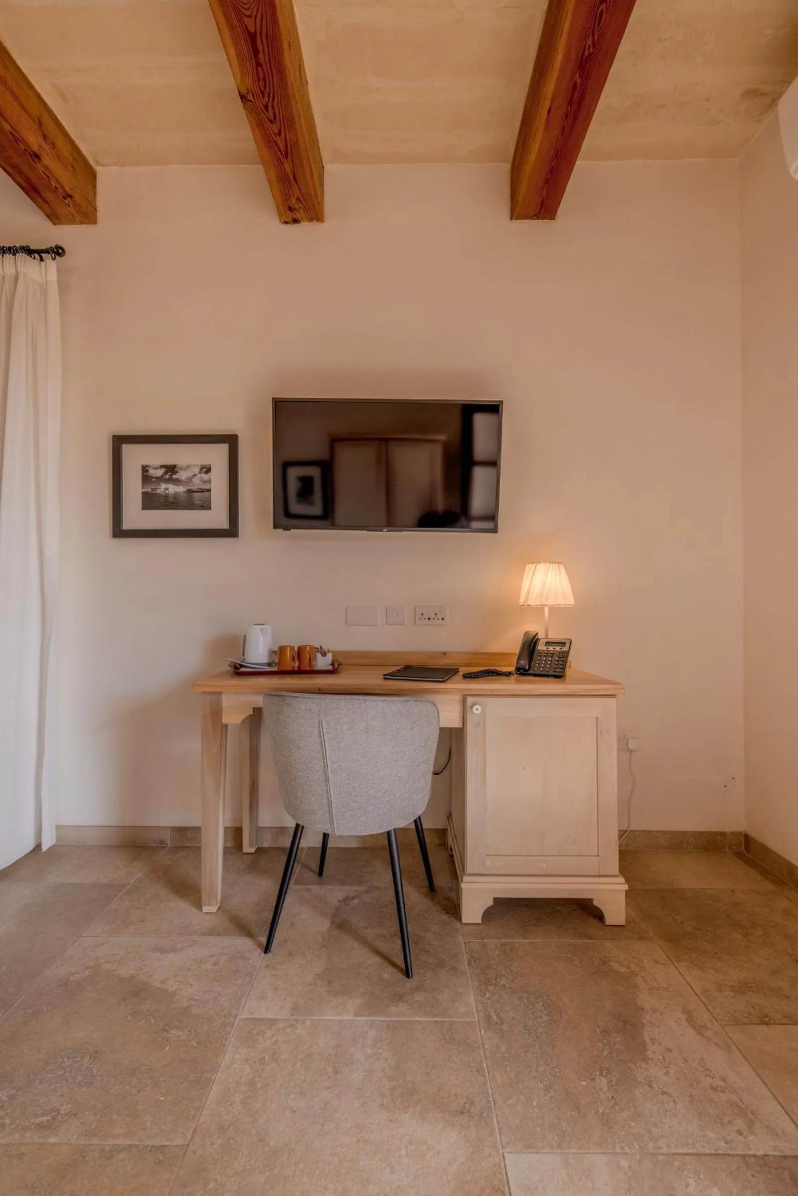 TV and multimedia in Mulberries