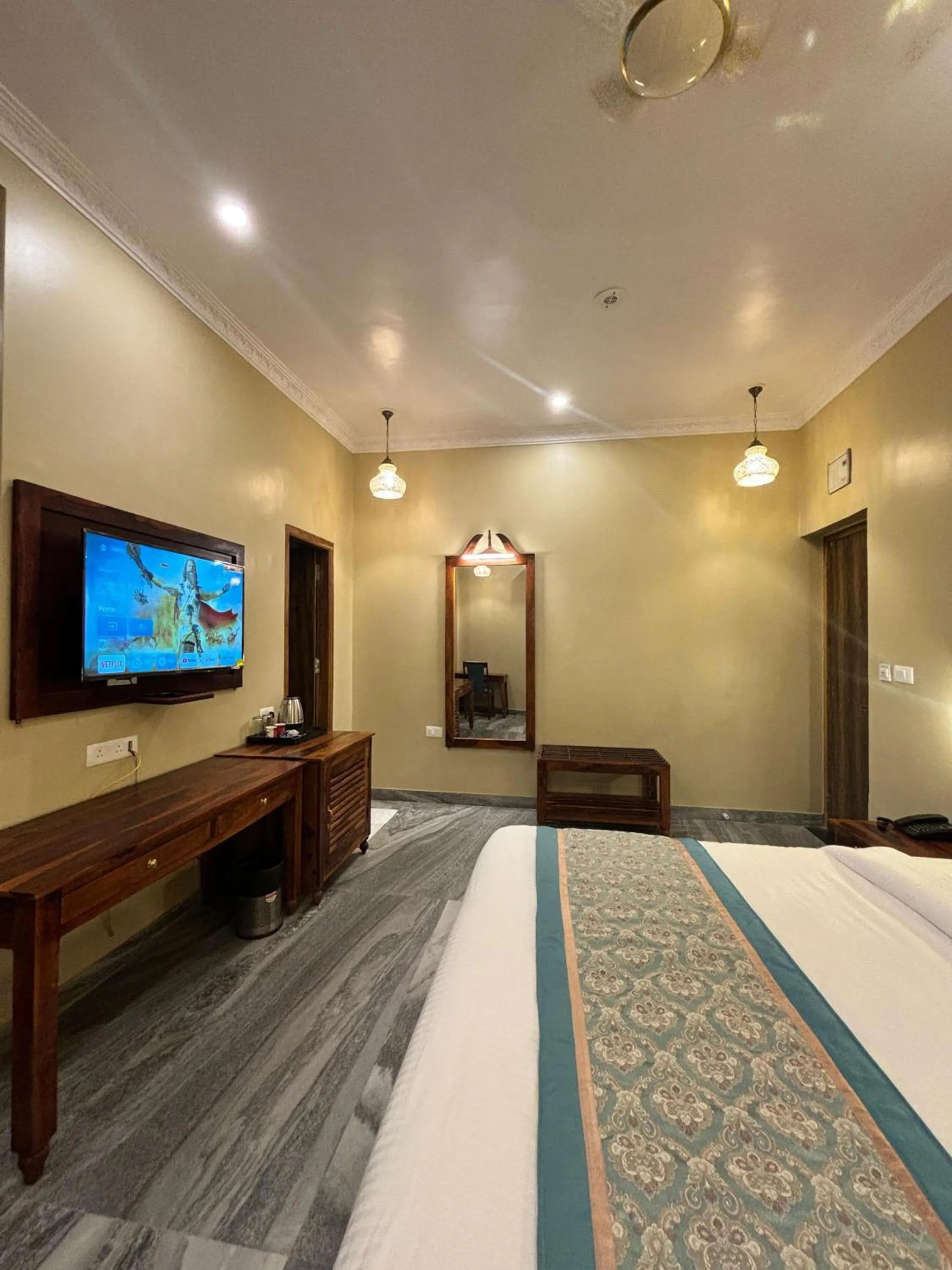 Photo of the whole room, Bed in The Kumbha Mahal Resort