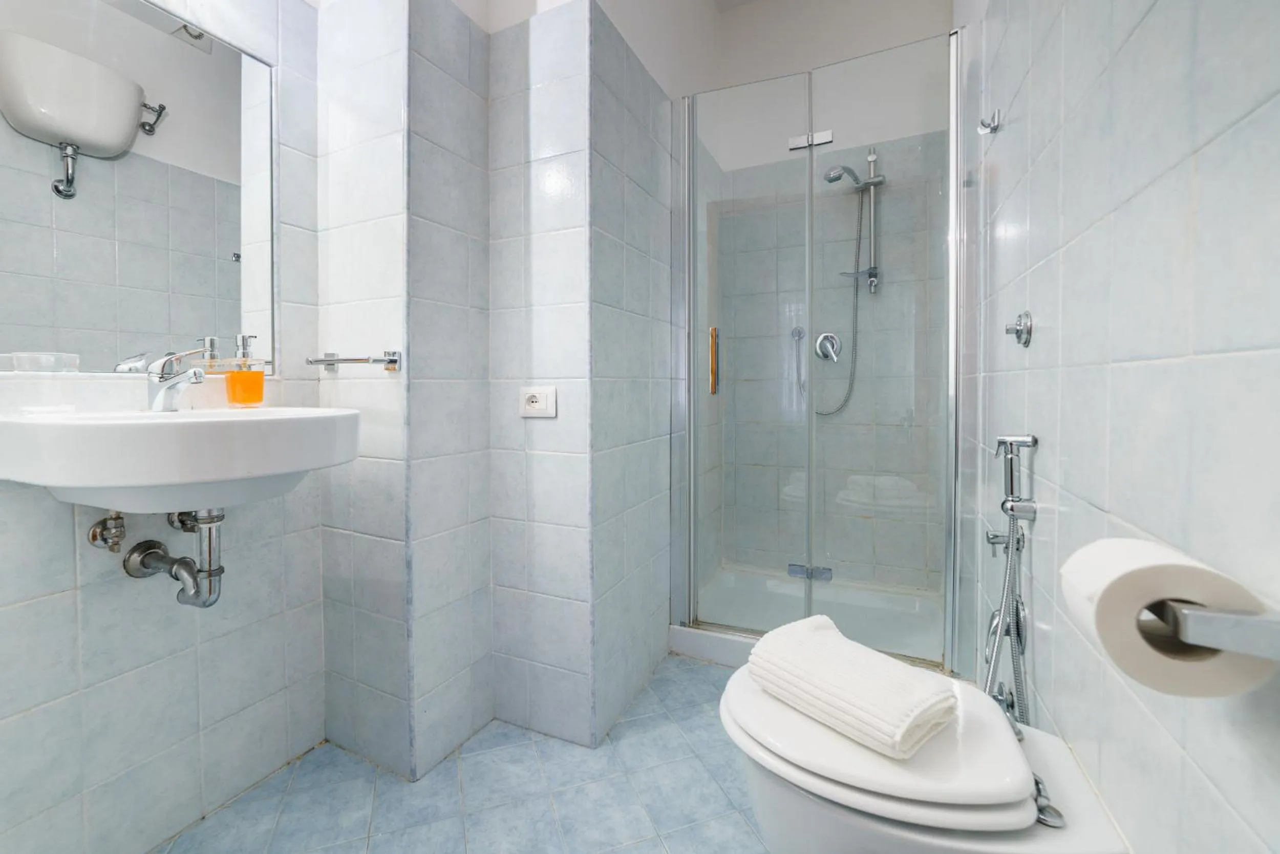 Bathroom in B&BTRASTEVERE66