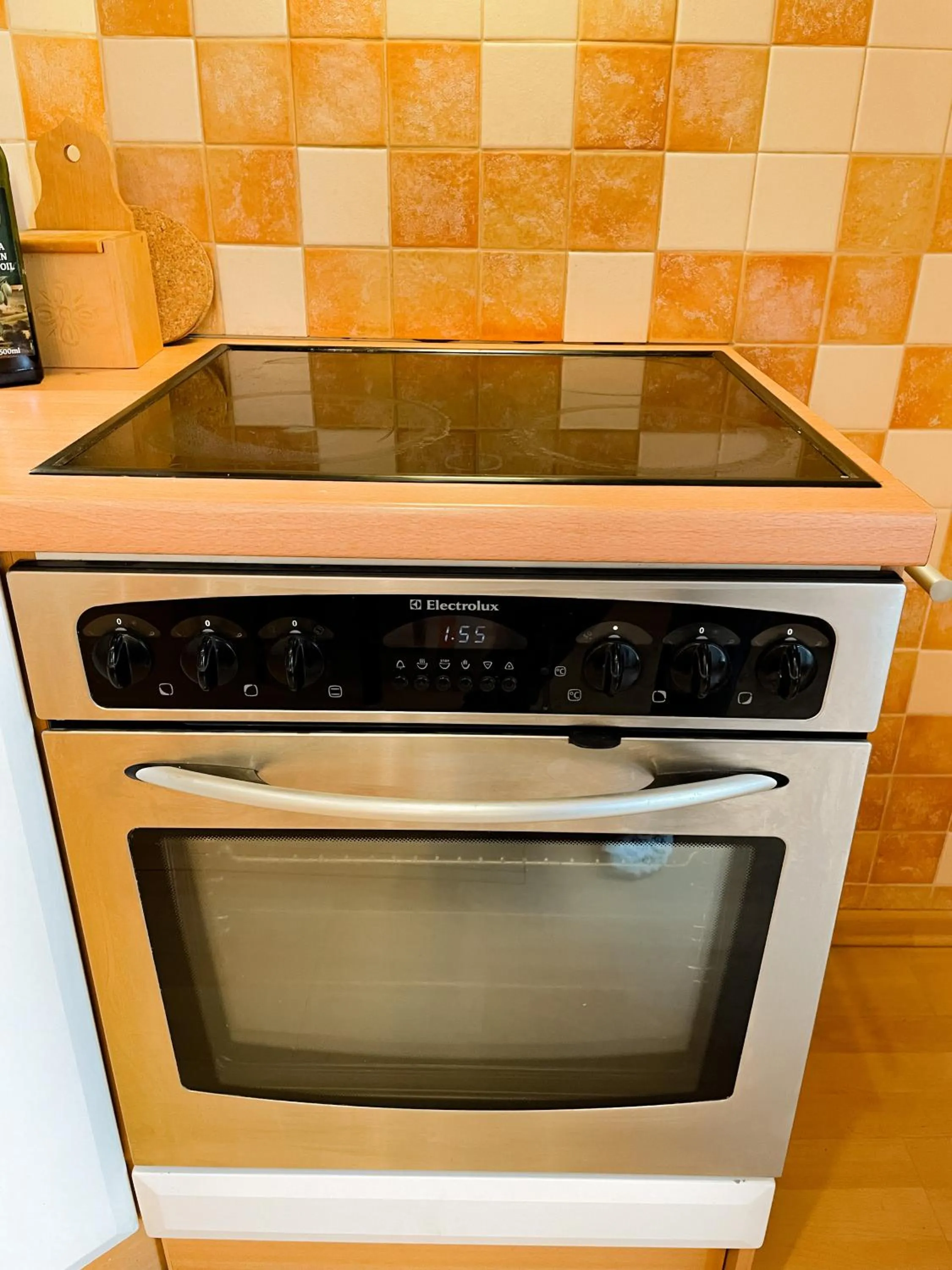 Kitchen or kitchenette in Terbatas Apartment