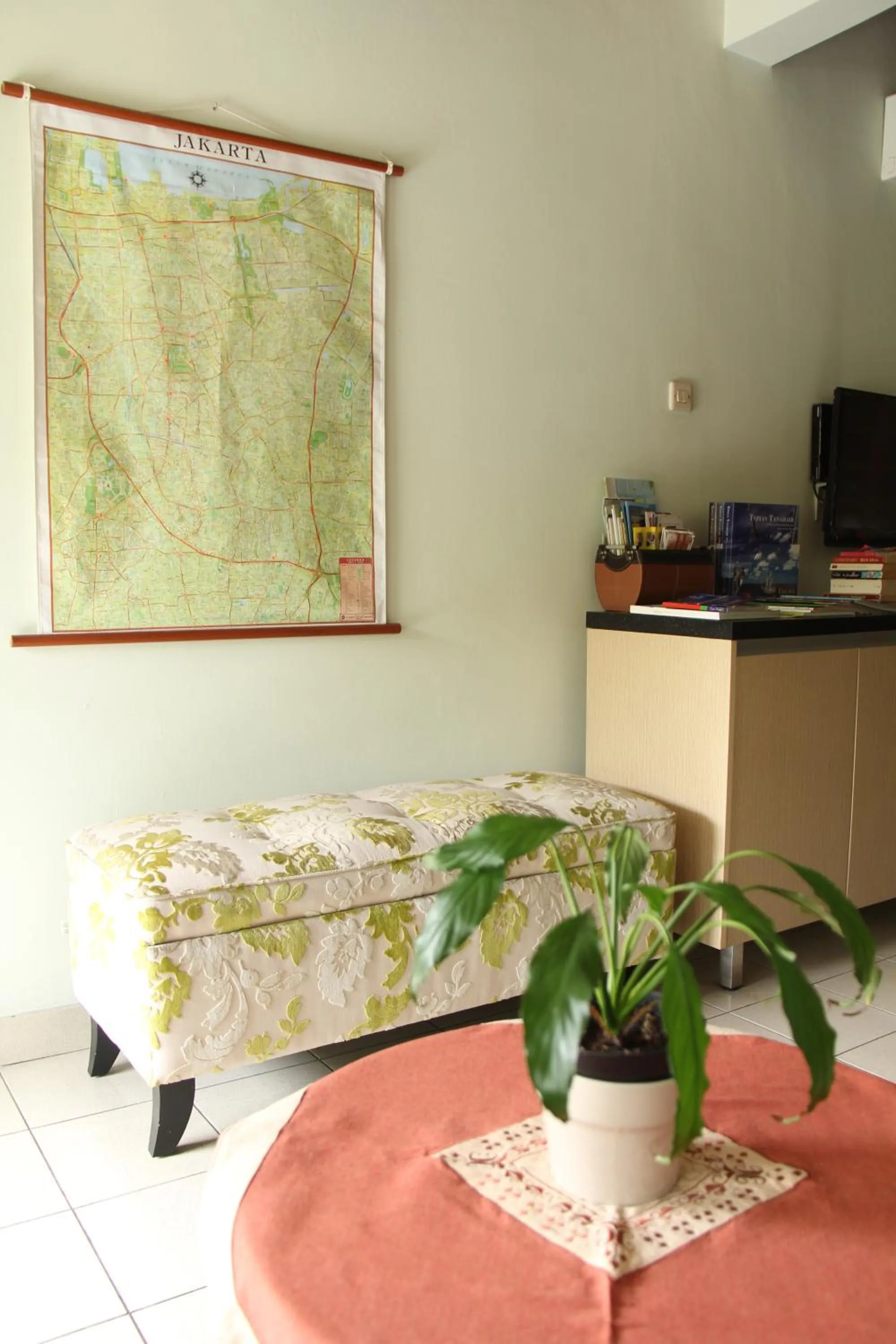 Communal lounge/ TV room in Bed and Breakfast Tomang