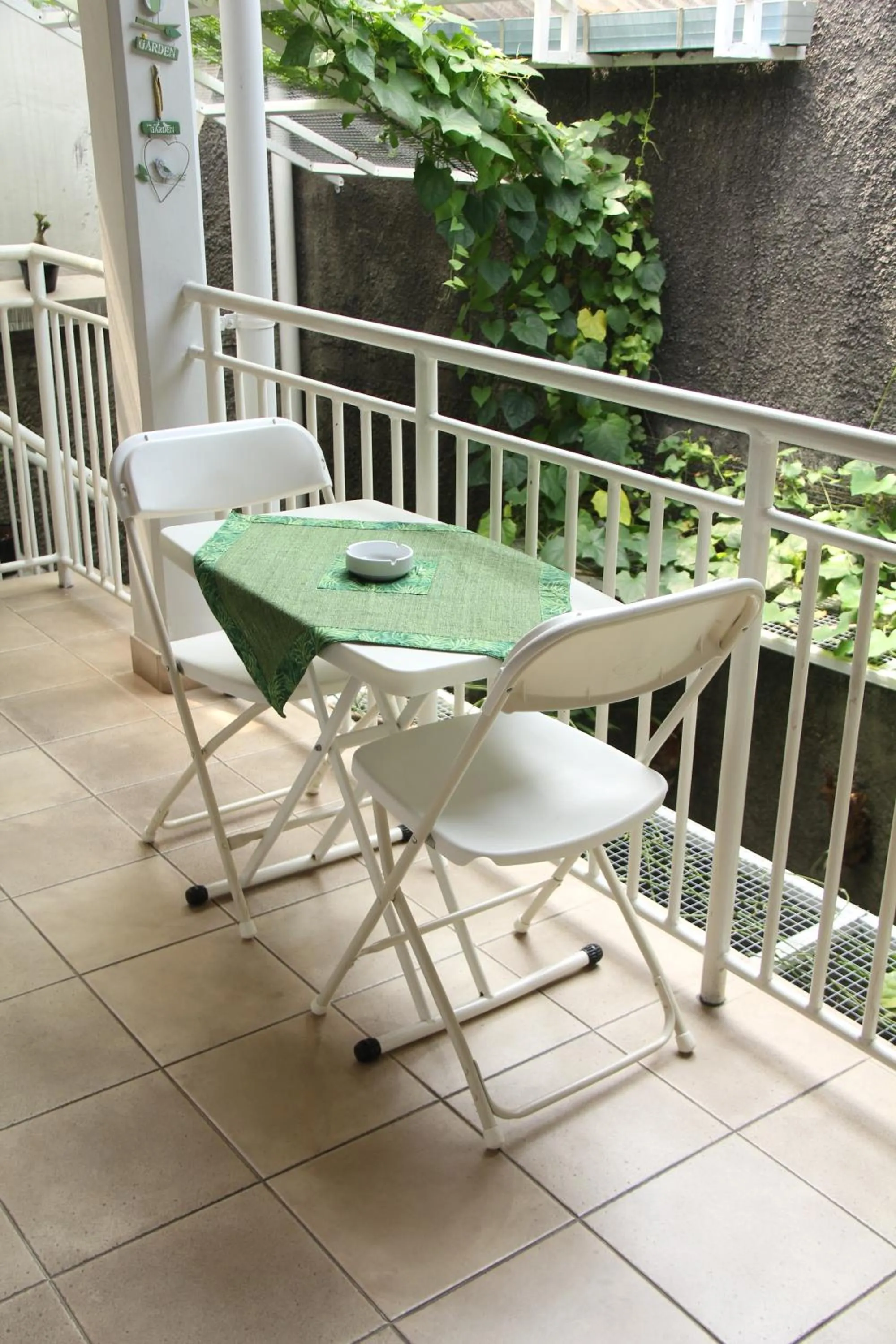 Balcony/Terrace in Bed and Breakfast Tomang