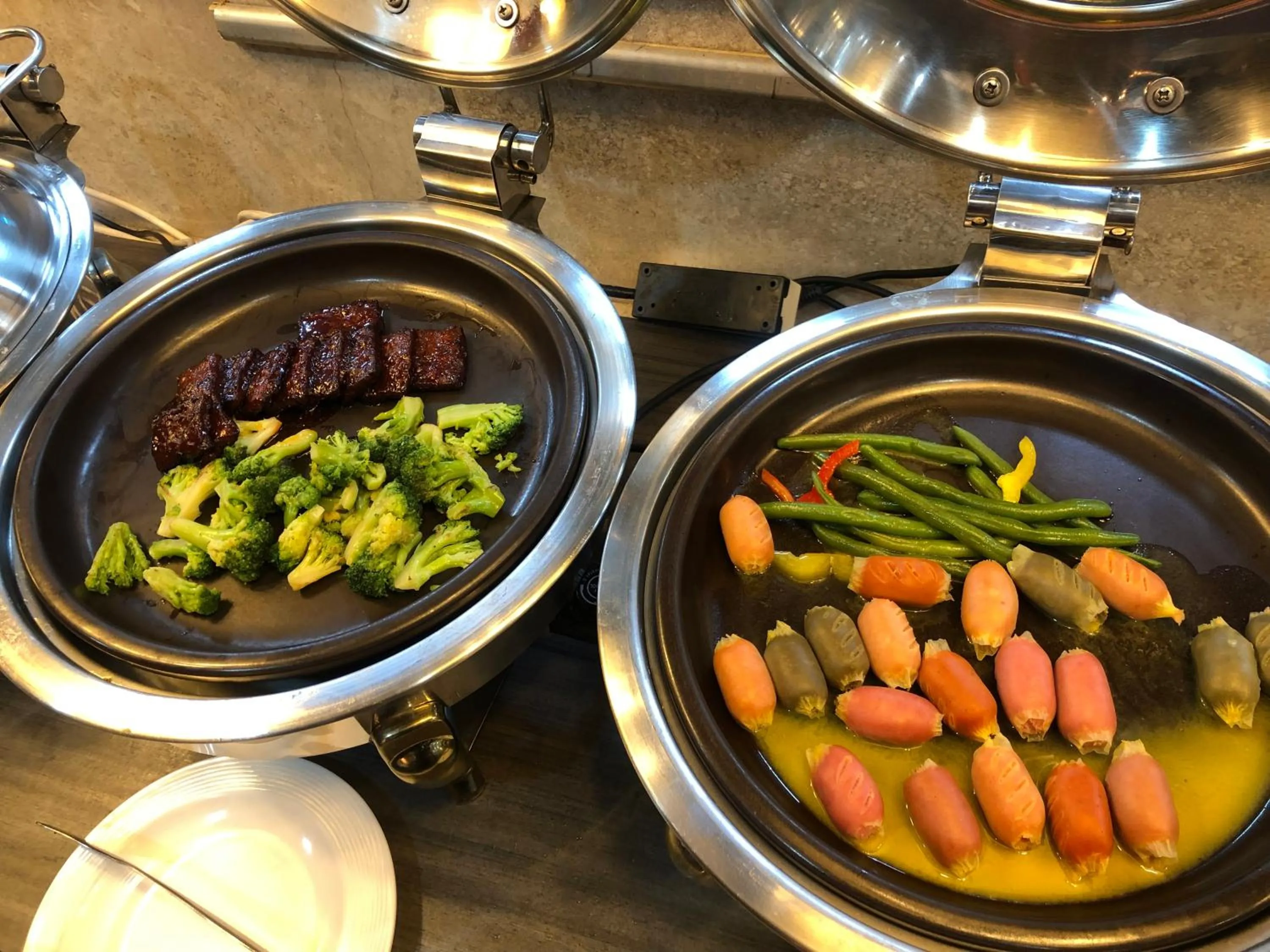 Breakfast in Queen Vell Hotel