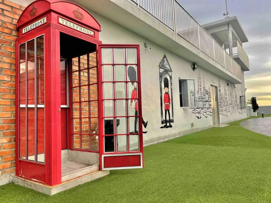 The Venus - Spacious Wooden TOP Floor Apartment