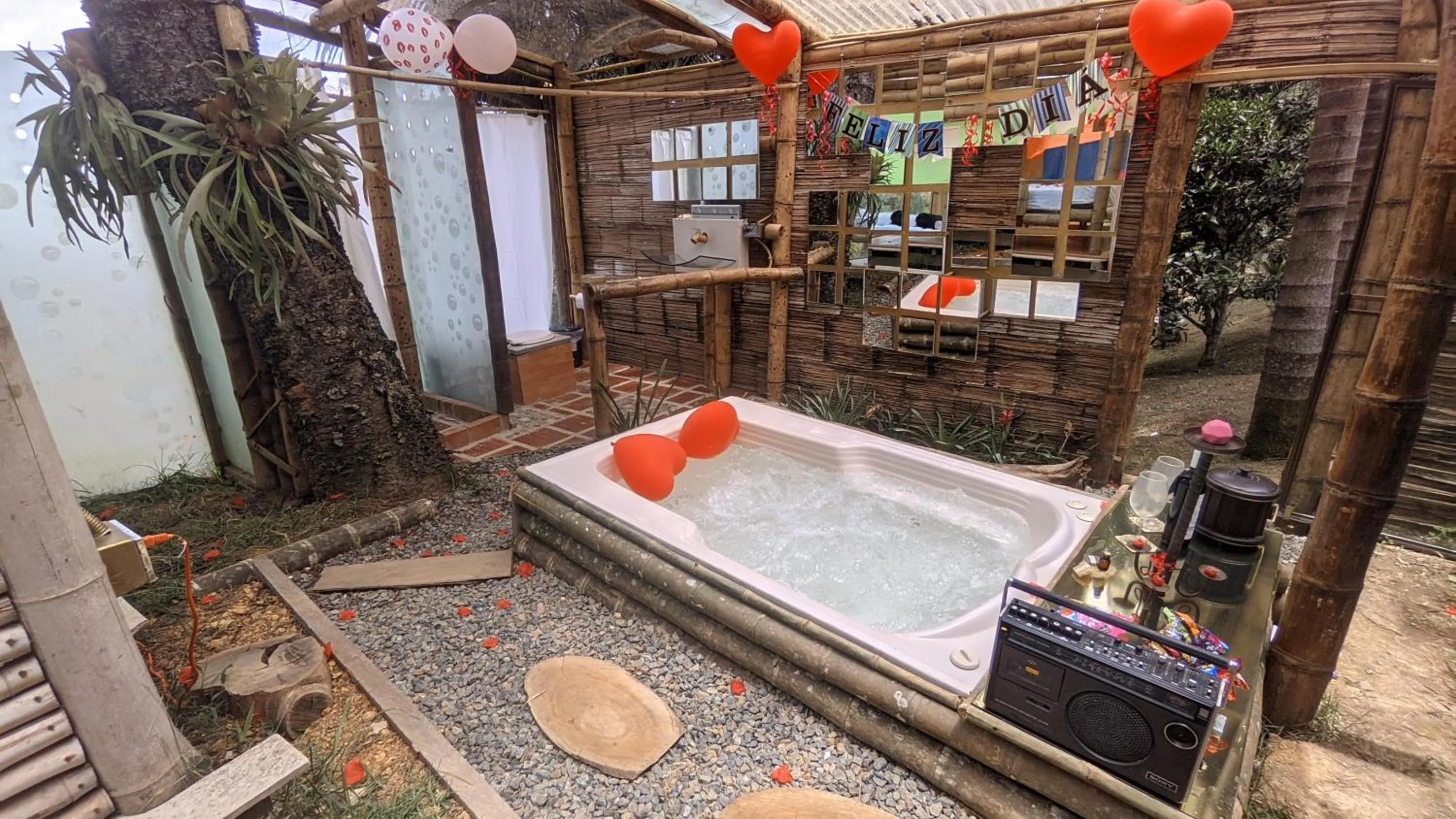 Hot Tub in BioHotel Ecohouse