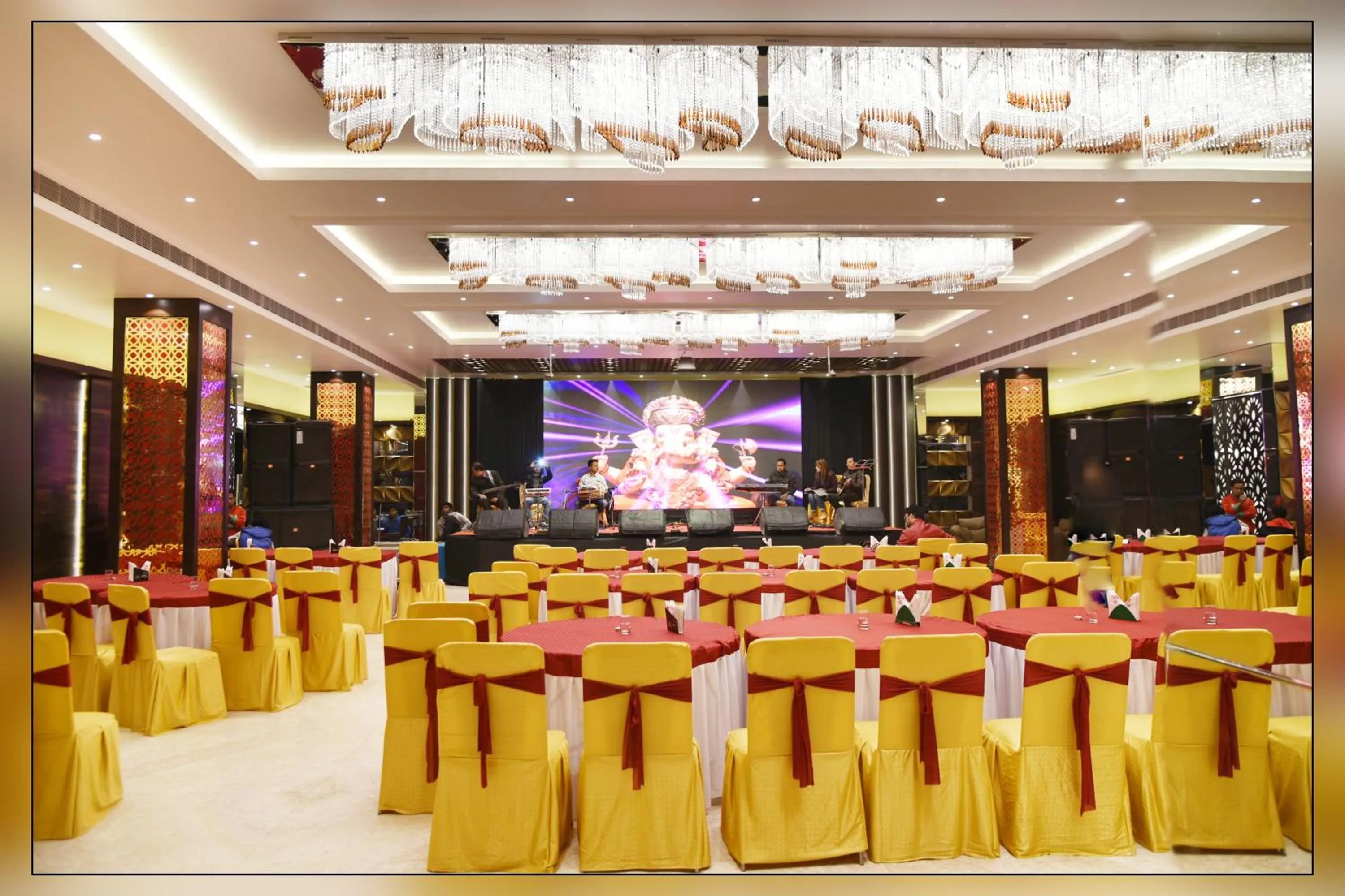 Area and facilities in Hotel Millennium