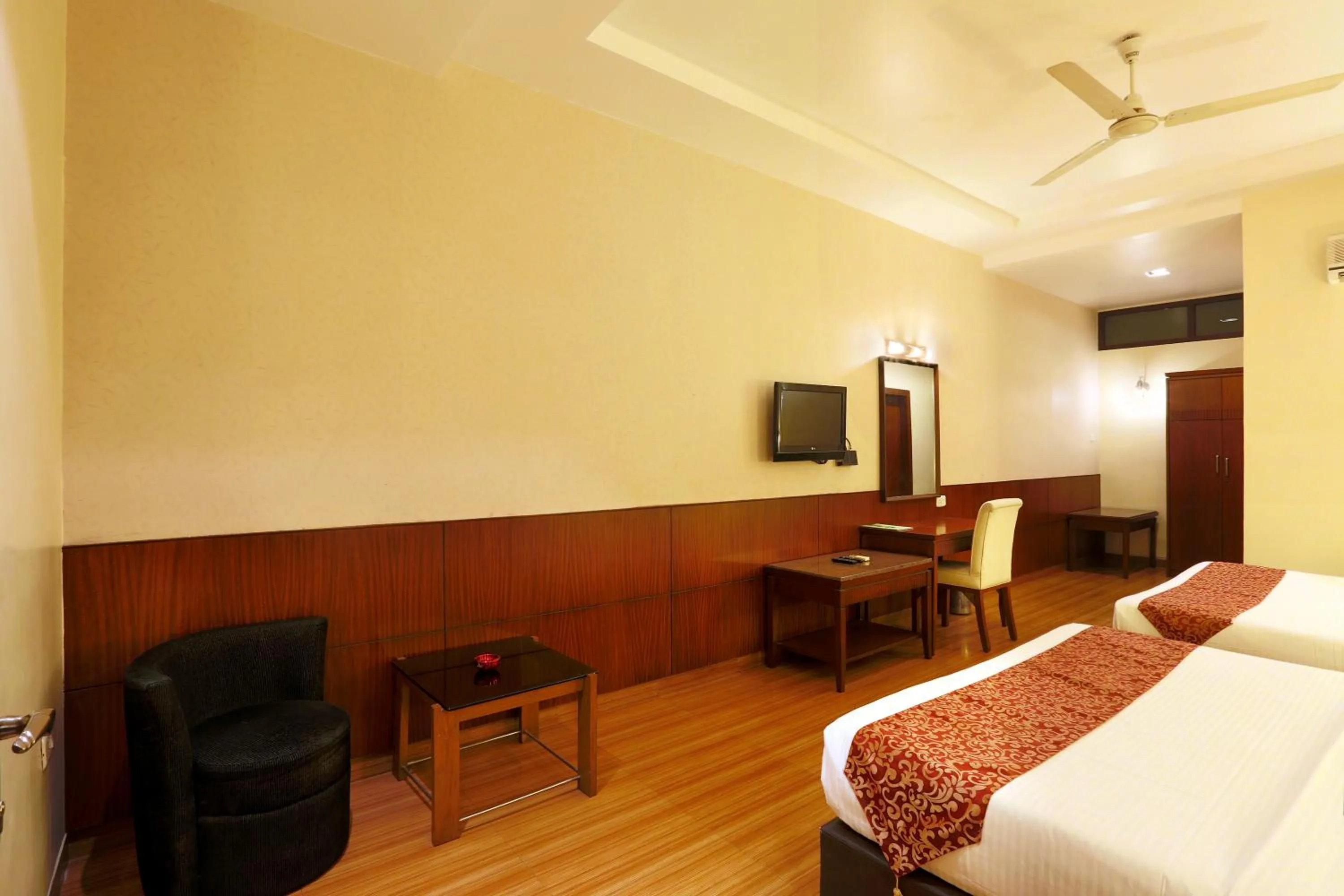 Bedroom in Hotel Millennium