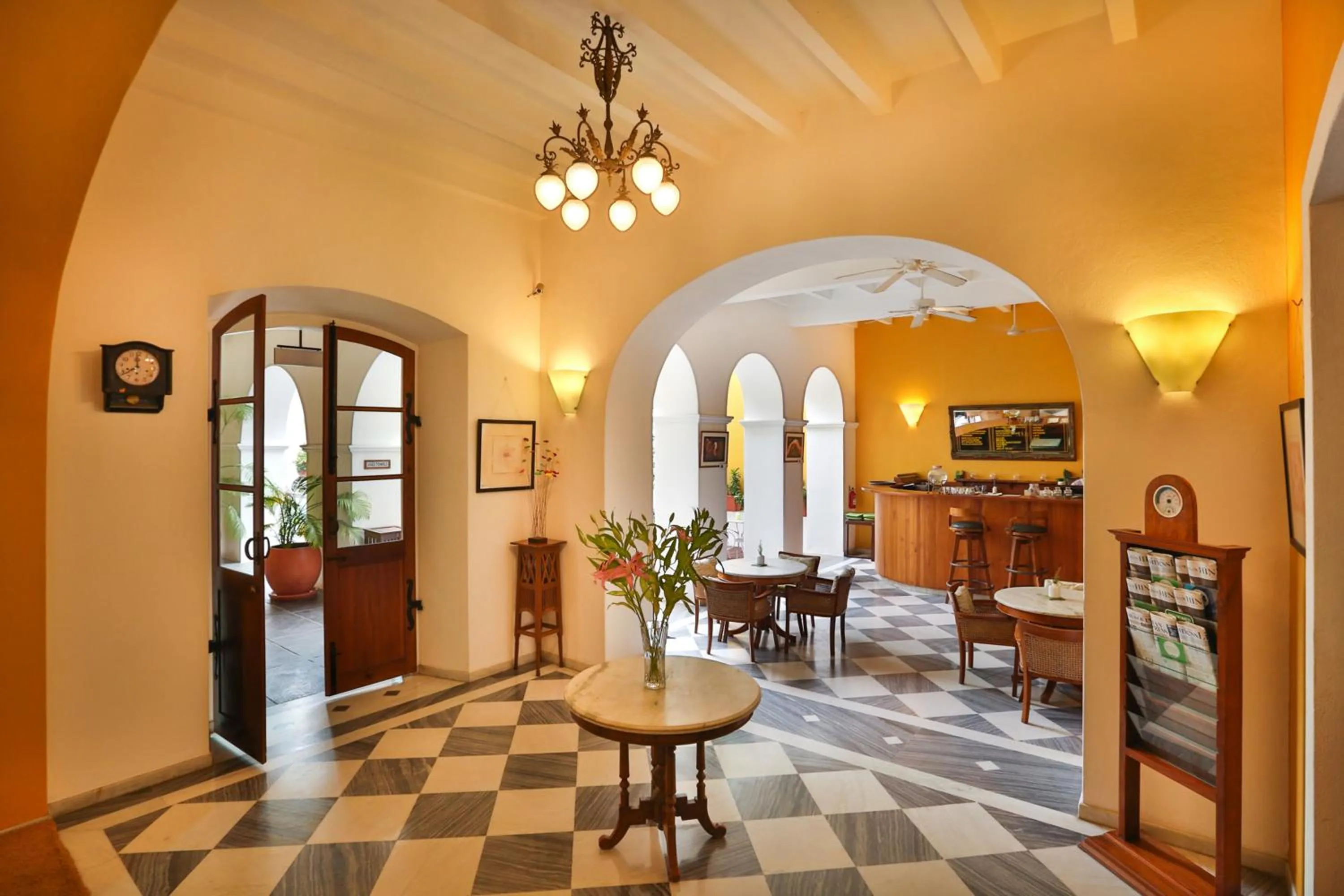 Lounge or bar in Palais De Mahe - A CGH Earth Experience