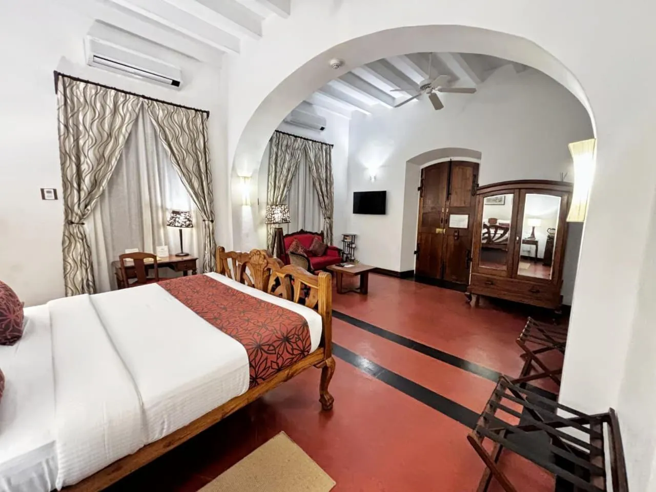Bedroom, Bed in Palais De Mahe - A CGH Earth Experience
