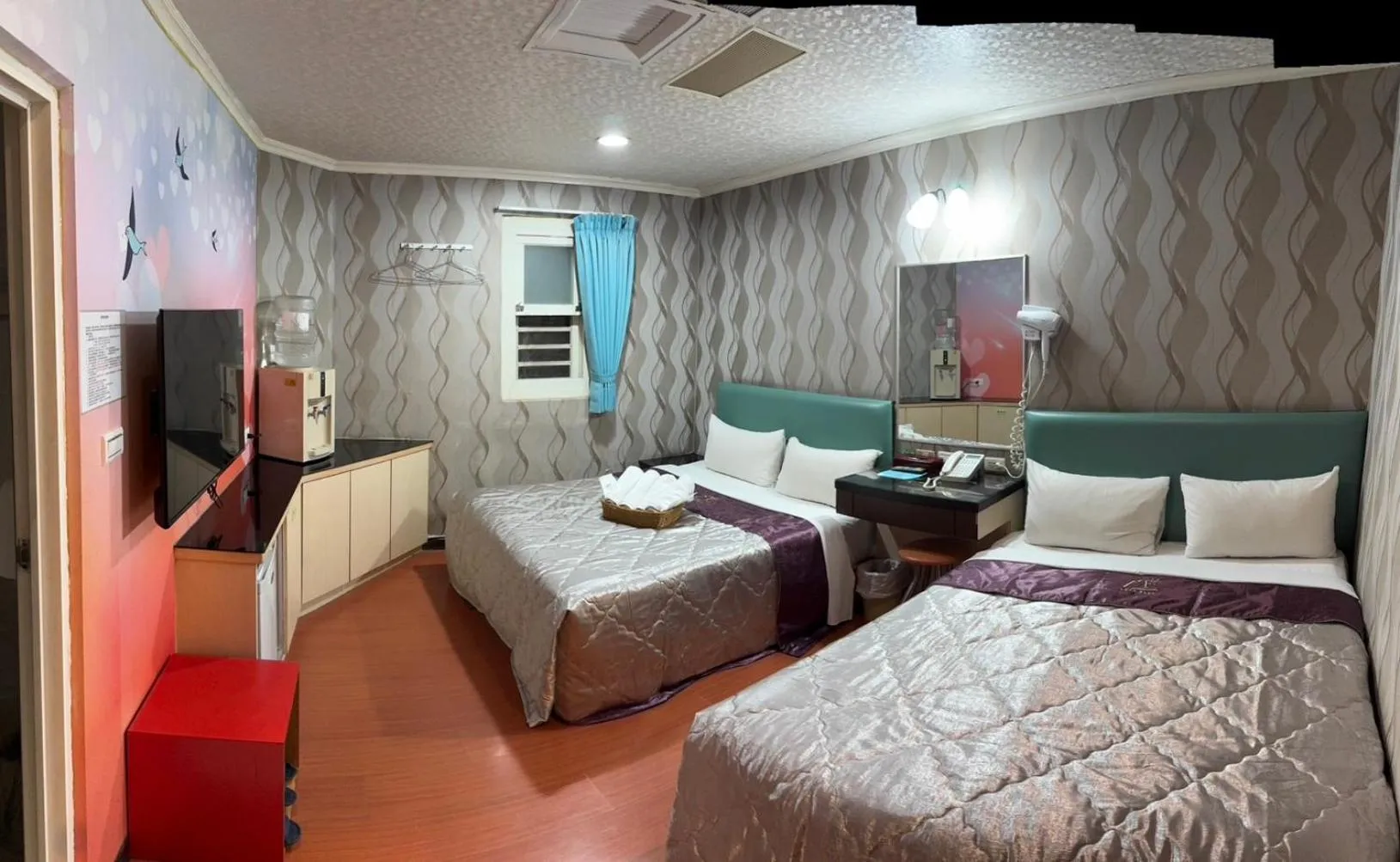 Bed in Left Bank Hotel