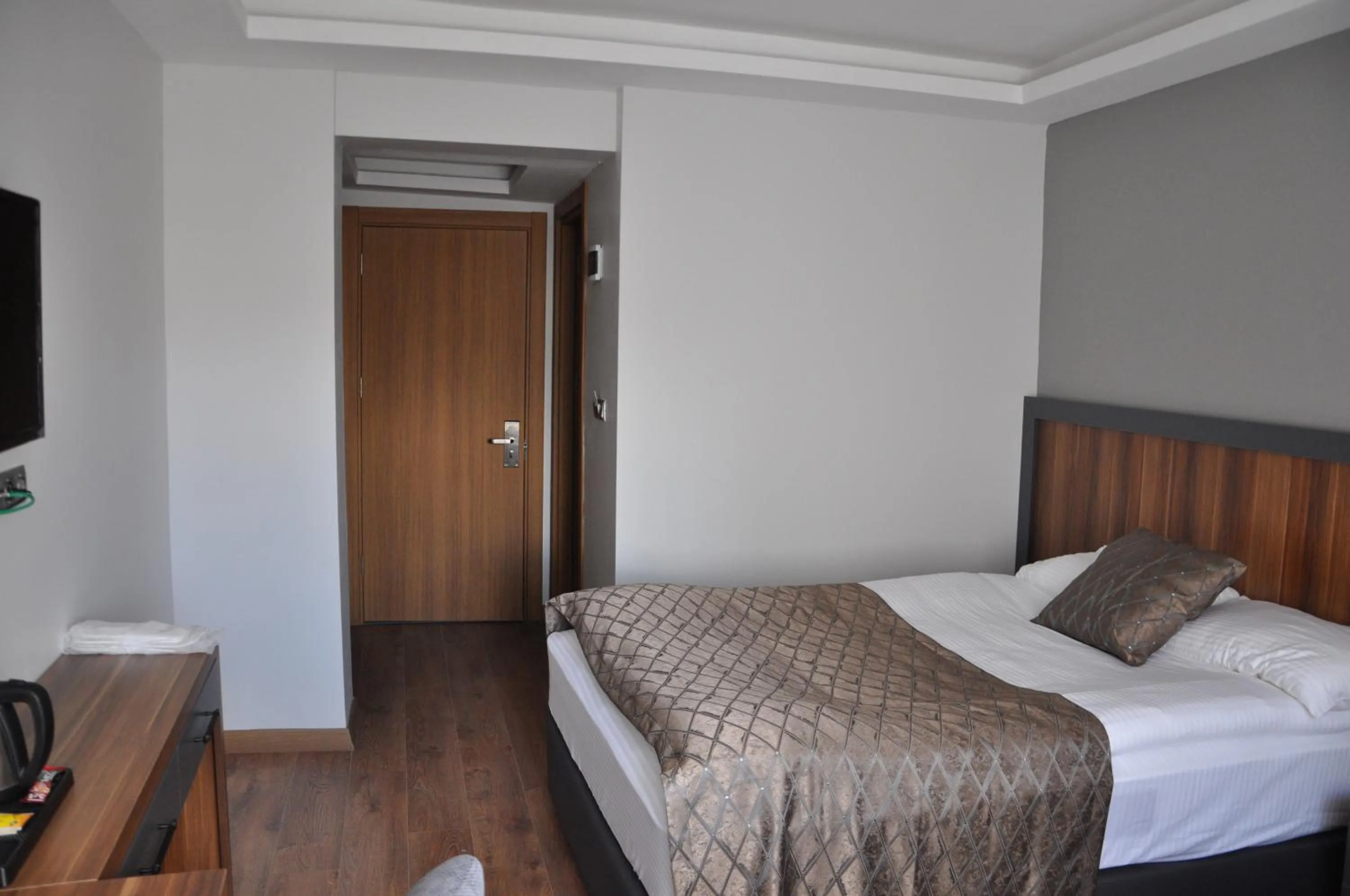 Photo of the whole room, Bed in SAKA LİFE OTEL