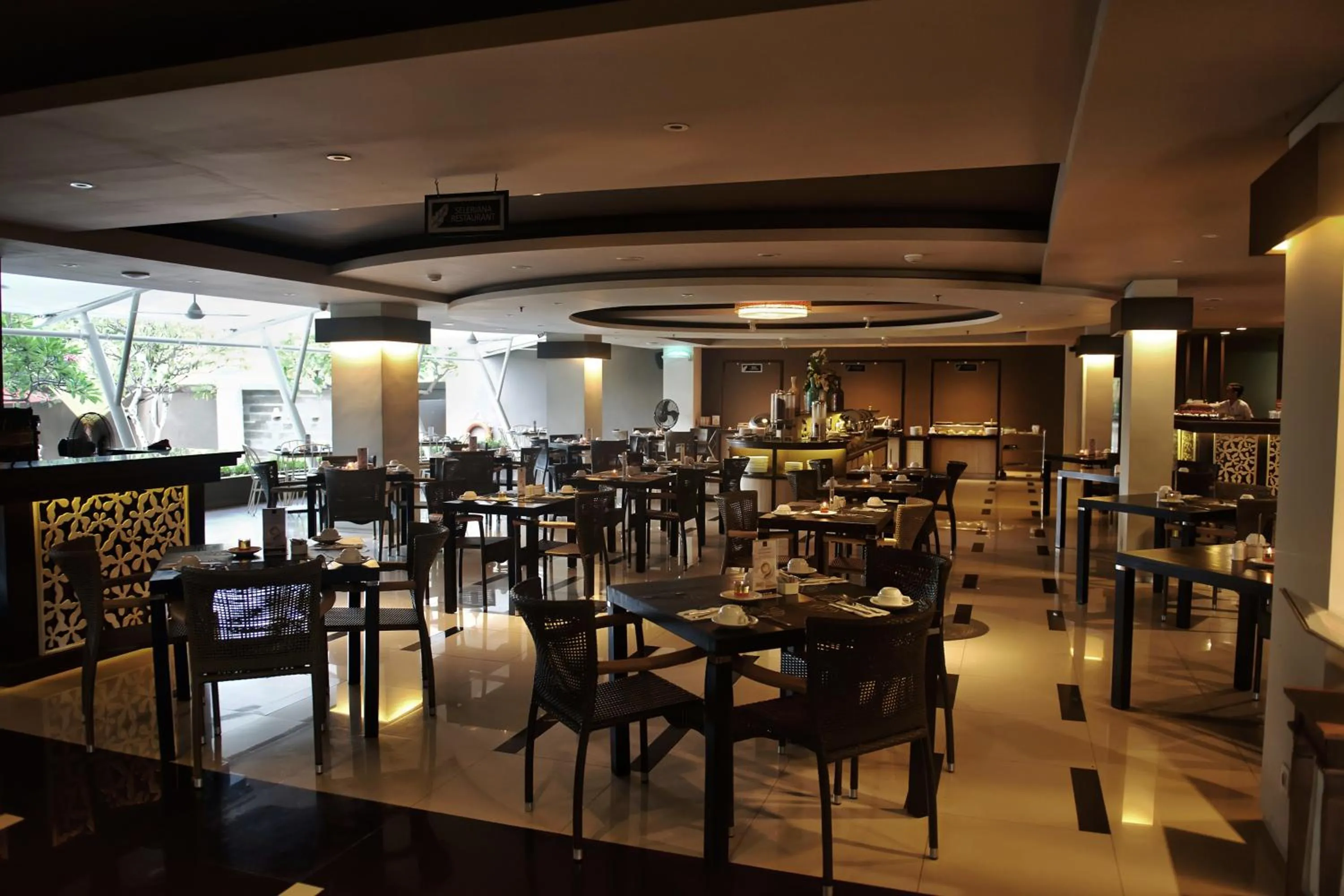 Restaurant/places to eat in The Kana Kuta Hotel