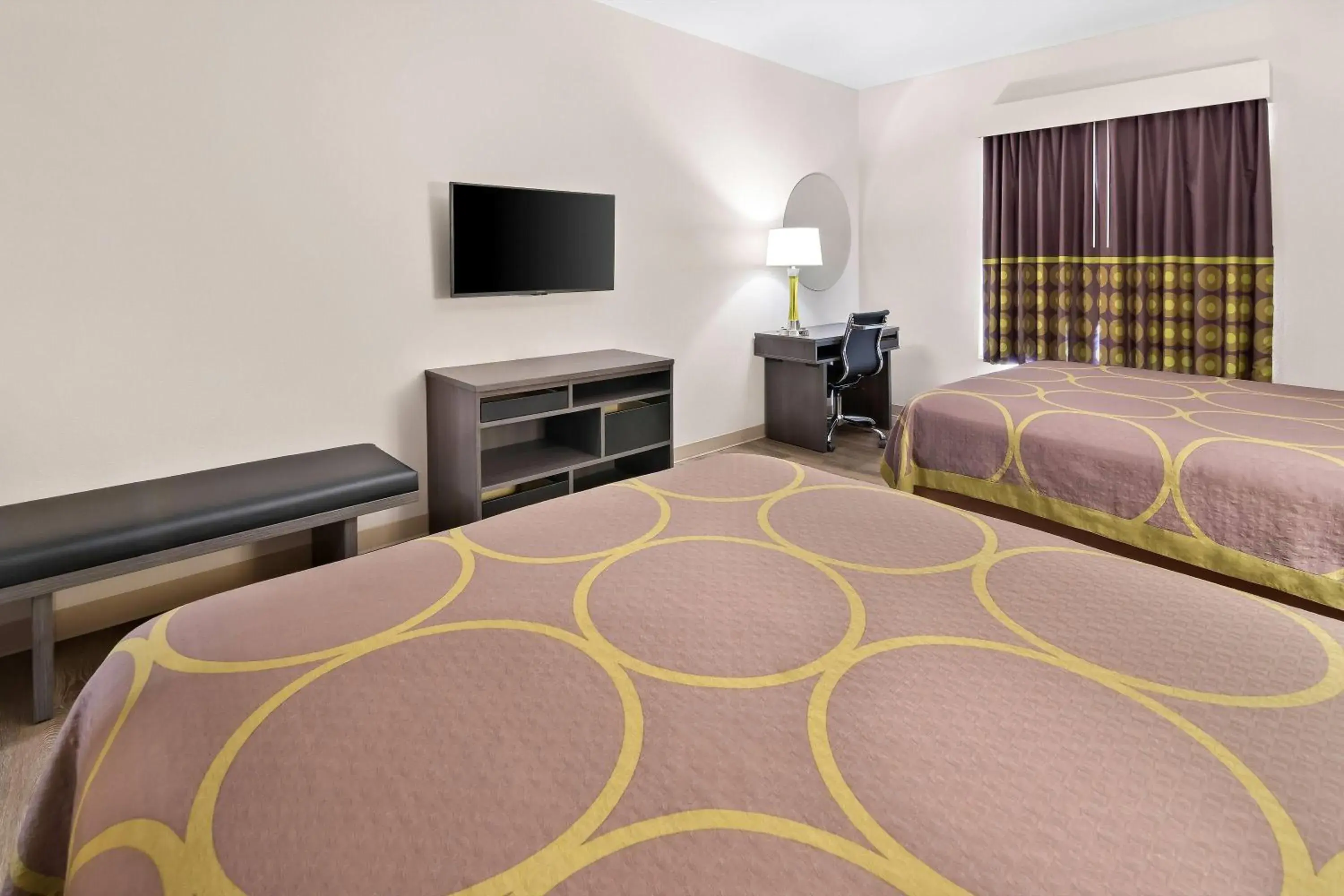 Bed in Super 8 by Wyndham Fort Worth Stockyards Bed in Super 8 by Wyndham Fort Worth Stockyards