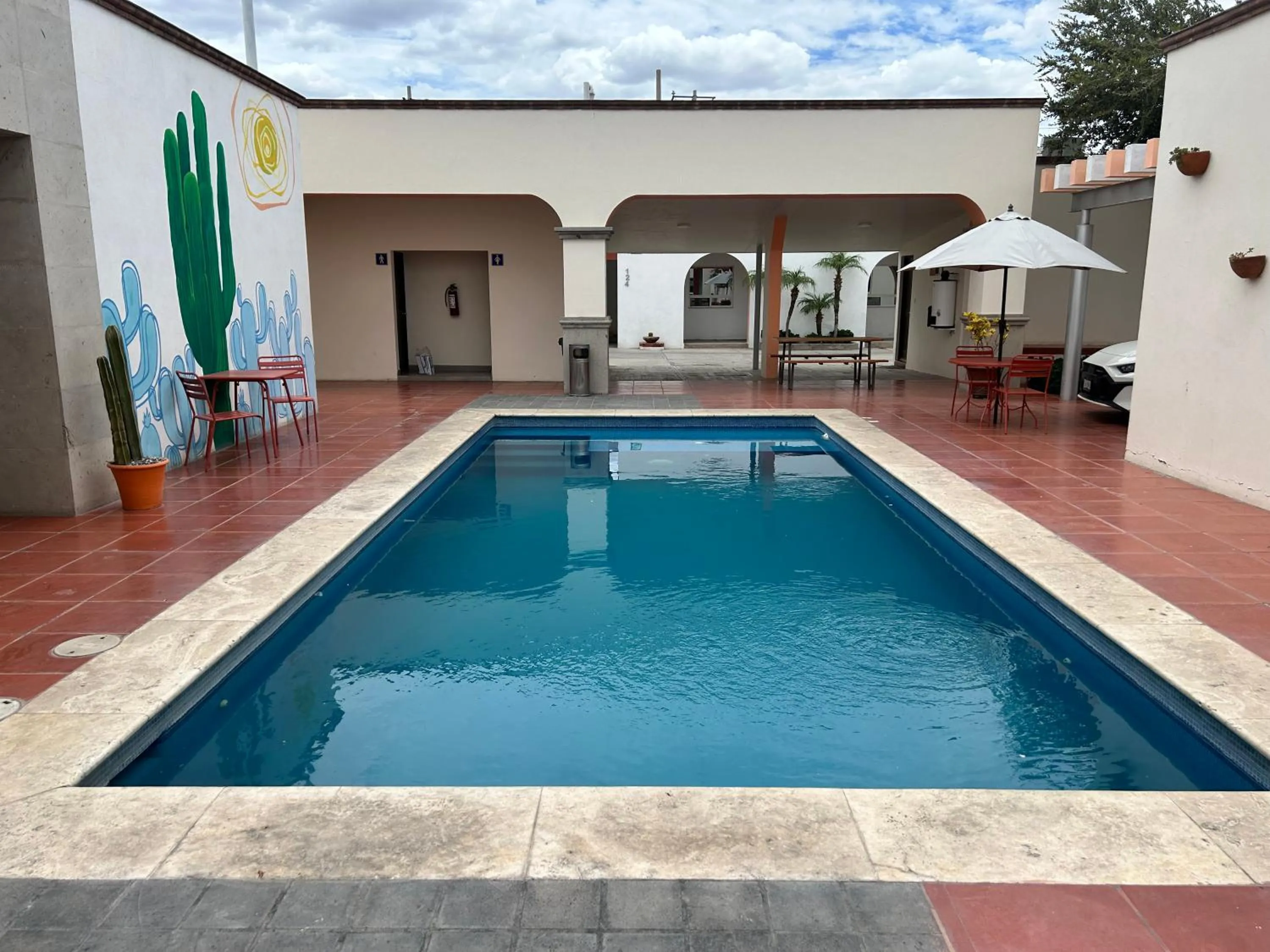 Swimming pool in Hotel Buen Valle