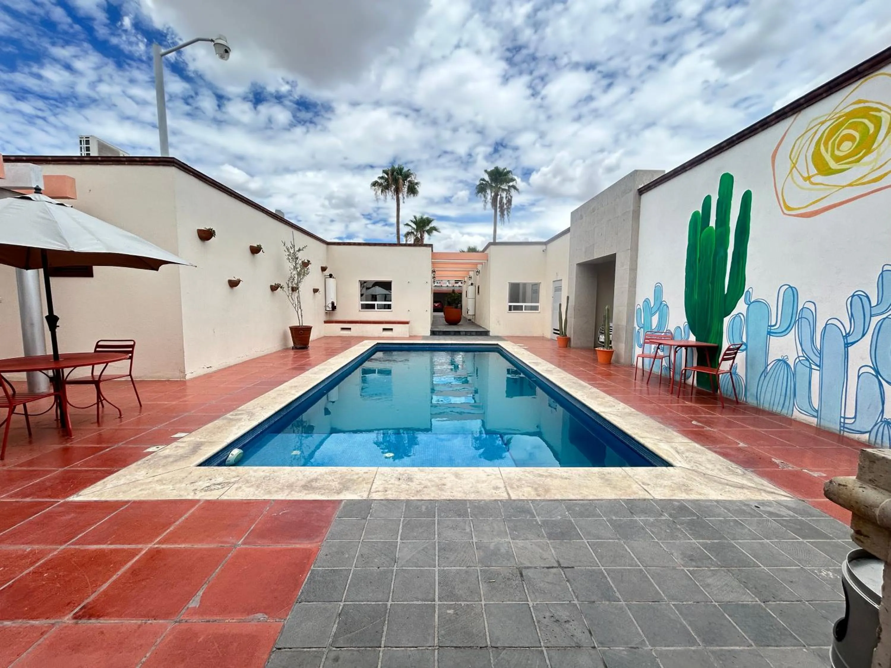Swimming pool in Hotel Buen Valle