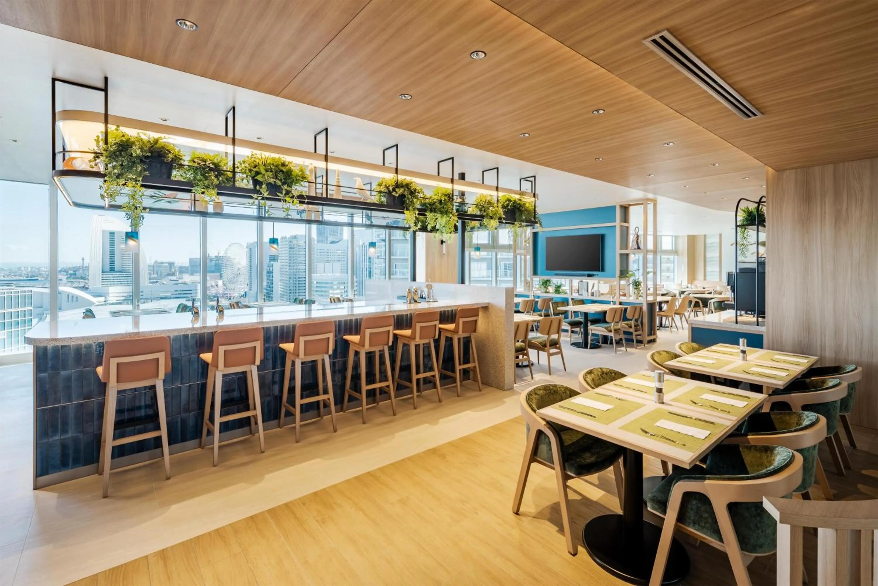 Restaurant/places to eat in Hilton Garden Inn Yokohama Minatomirai