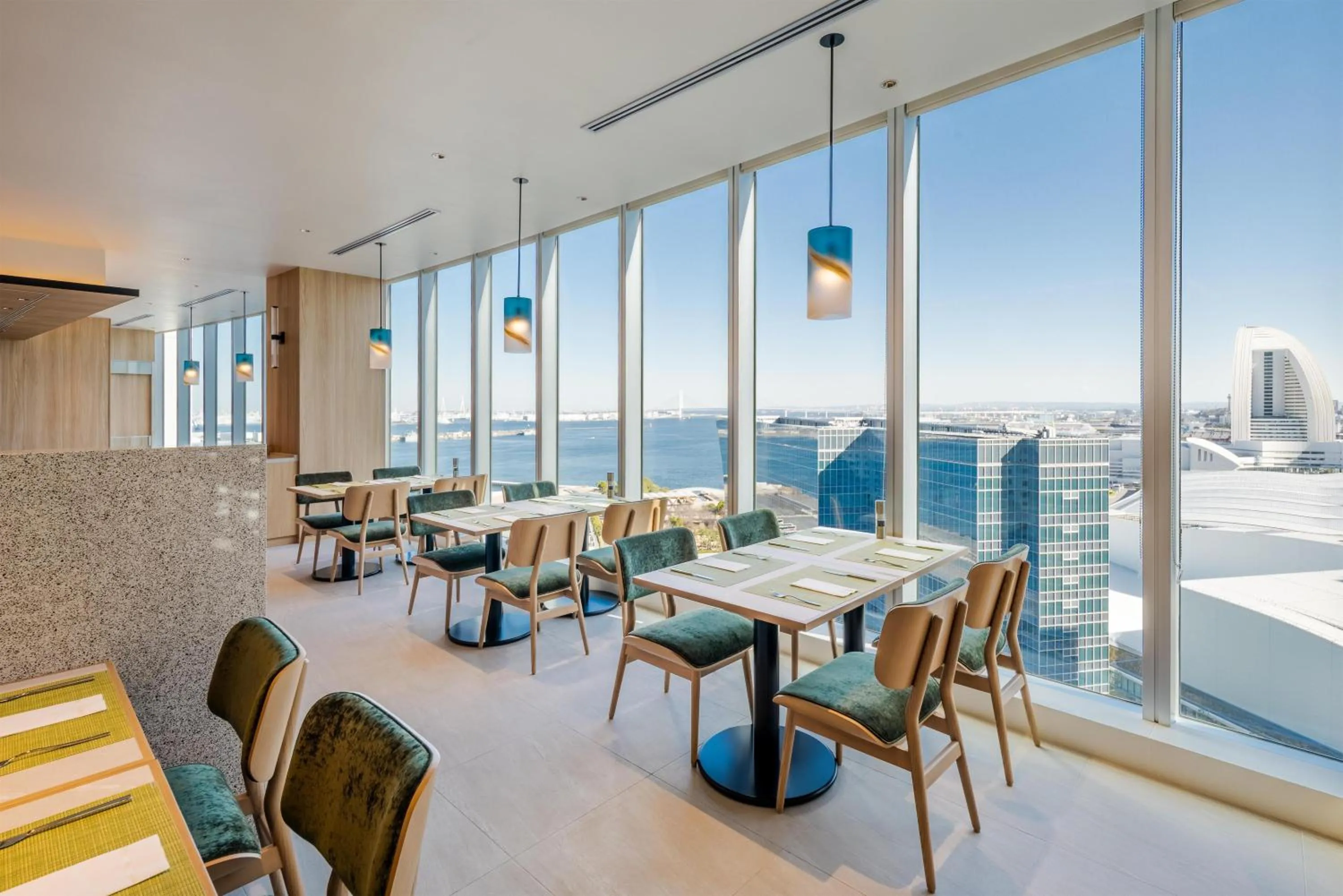 Restaurant/places to eat in Hilton Garden Inn Yokohama Minatomirai