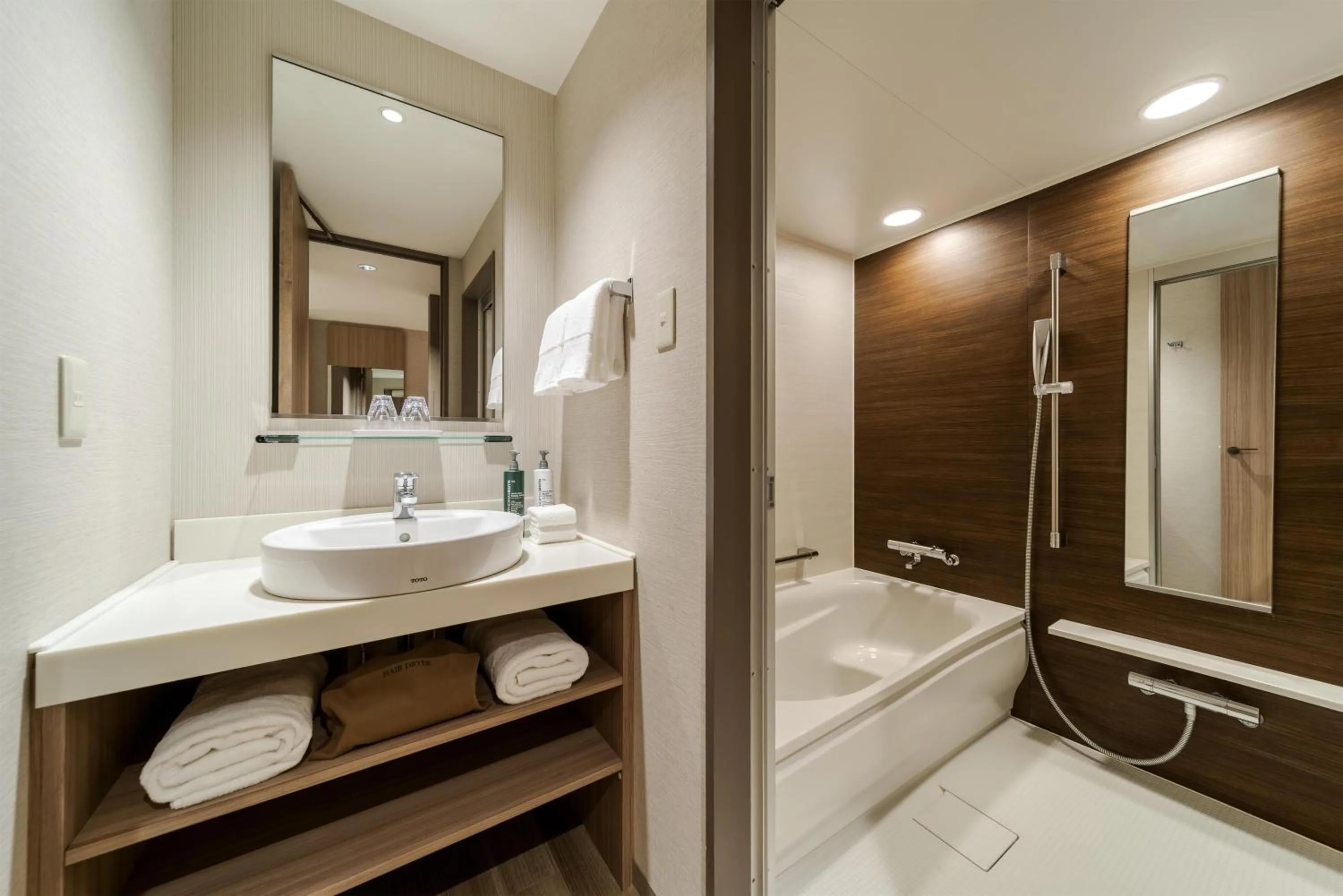 Bathroom in Hilton Garden Inn Yokohama Minatomirai