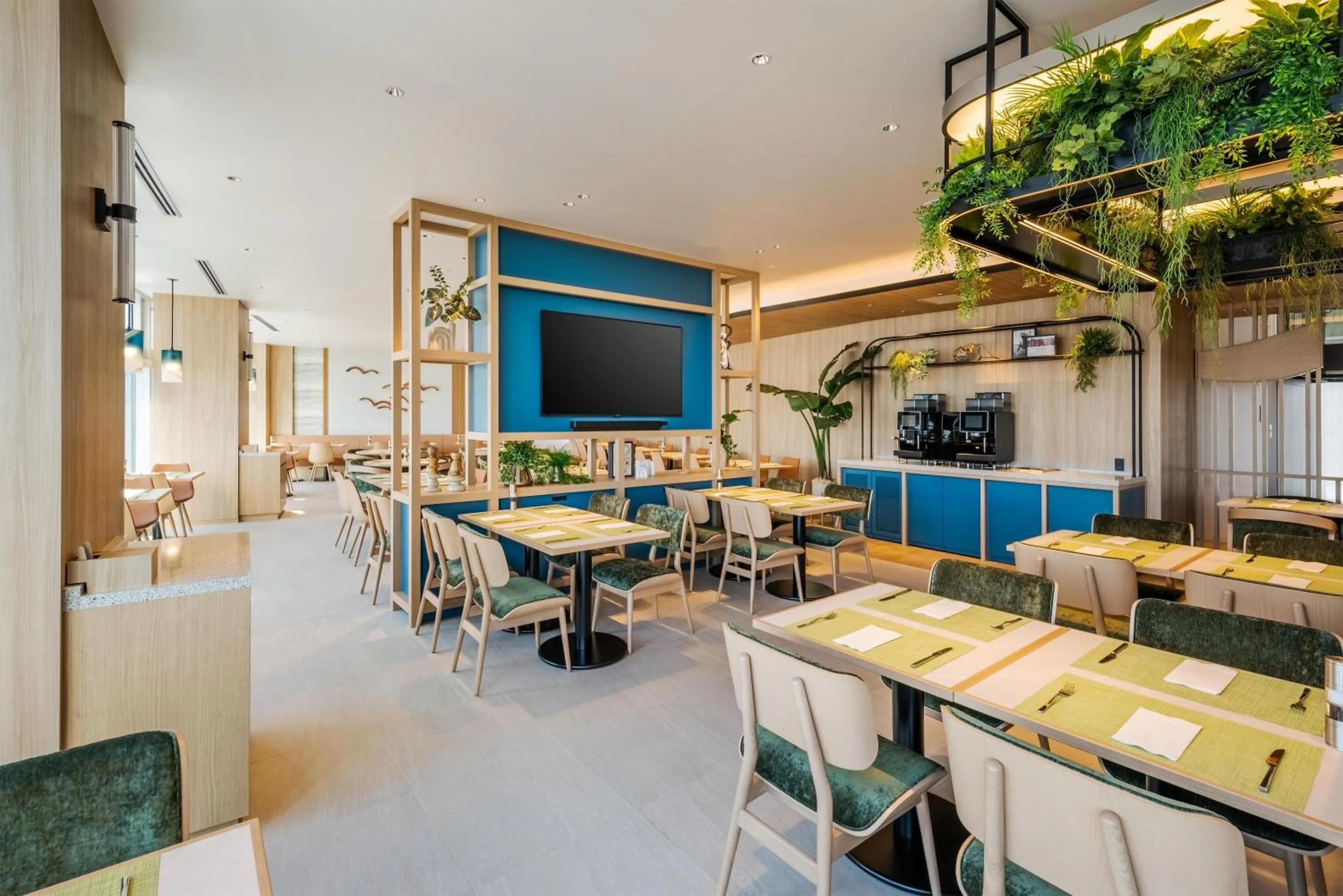 Restaurant/places to eat in Hilton Garden Inn Yokohama Minatomirai