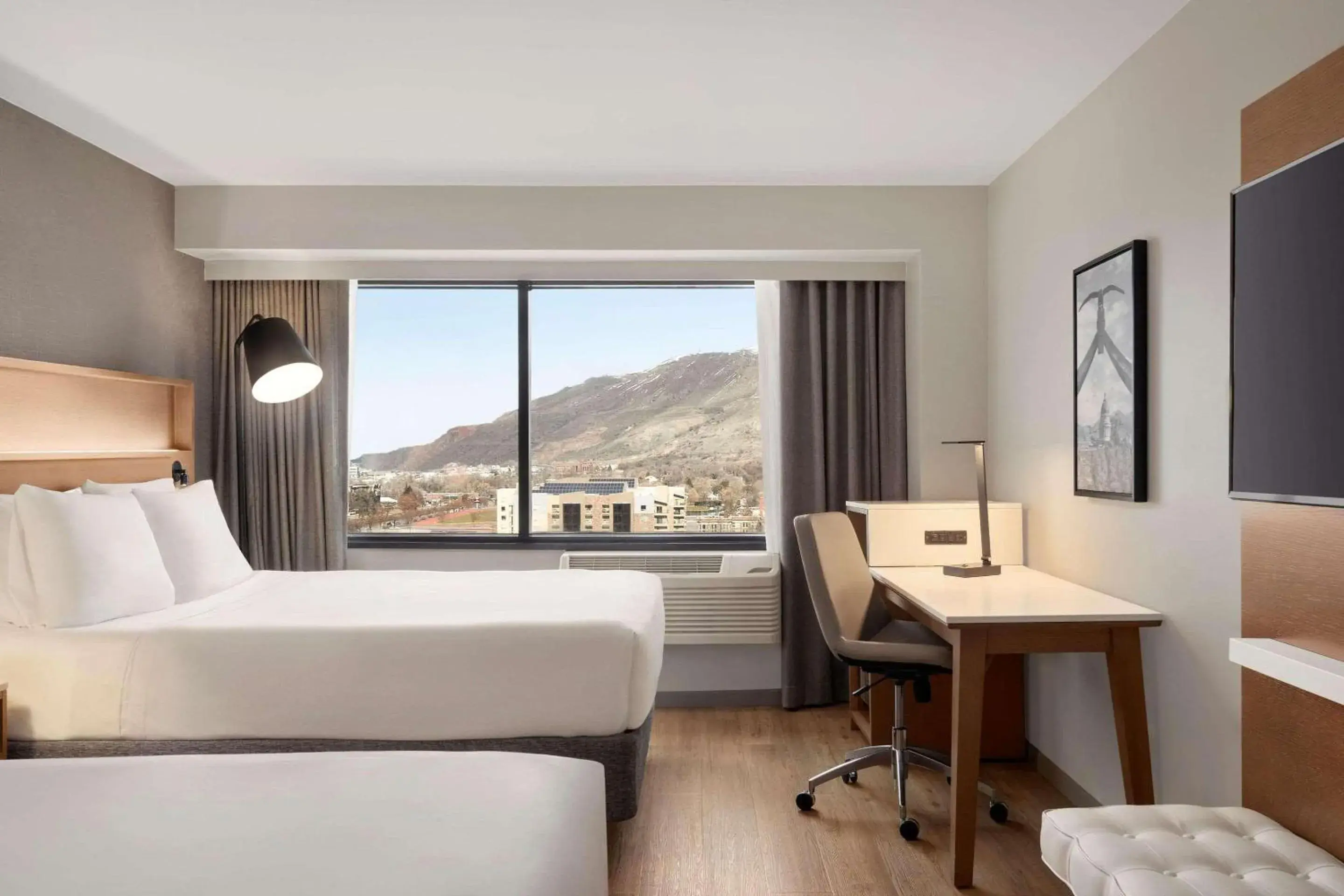 Bedroom, Bed in Radisson Hotel Salt Lake City Downtown Bedroom, Bed in Radisson Hotel Salt Lake City Downtown