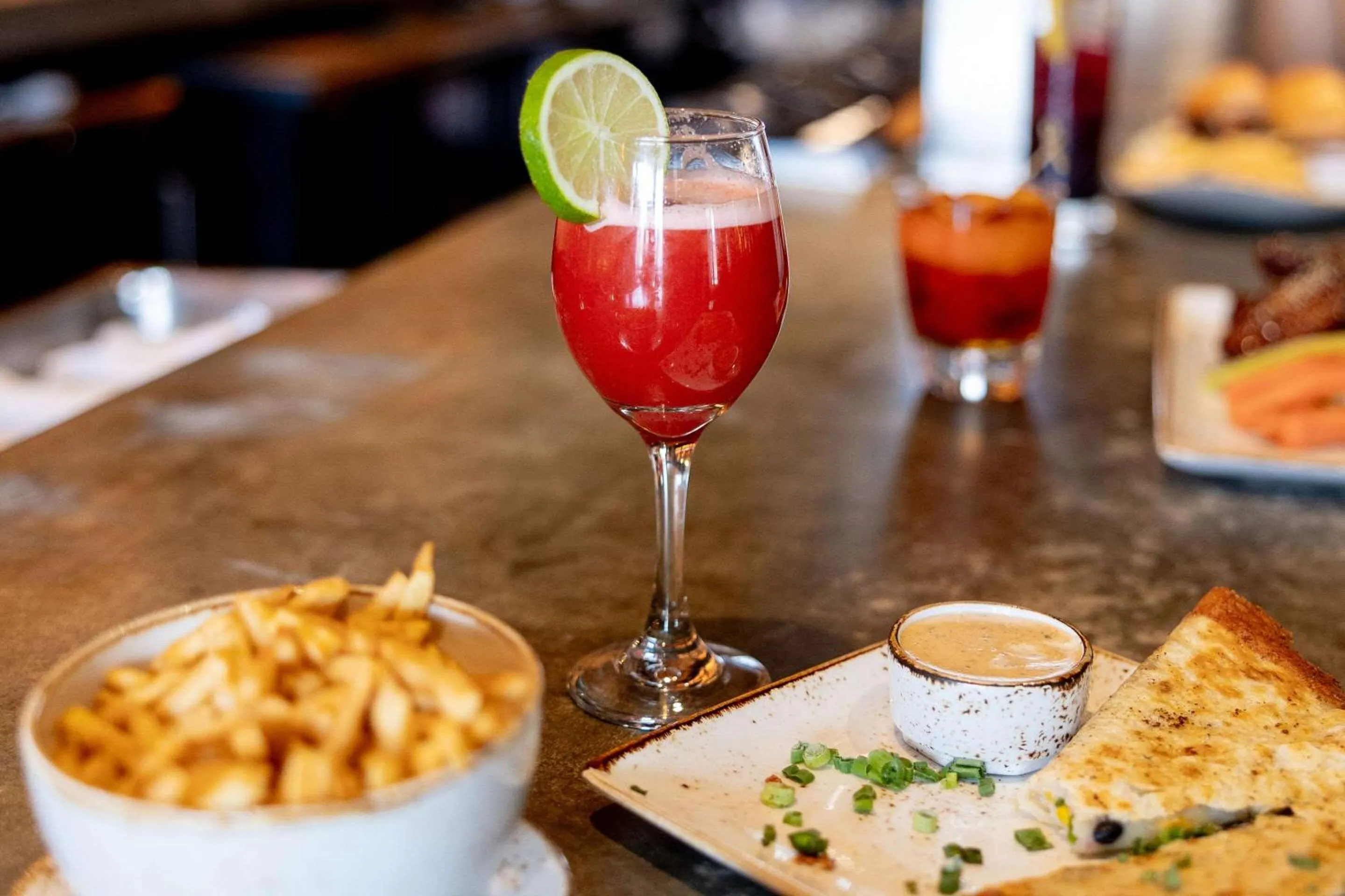 Restaurant/places to eat in Radisson Hotel Salt Lake City Downtown