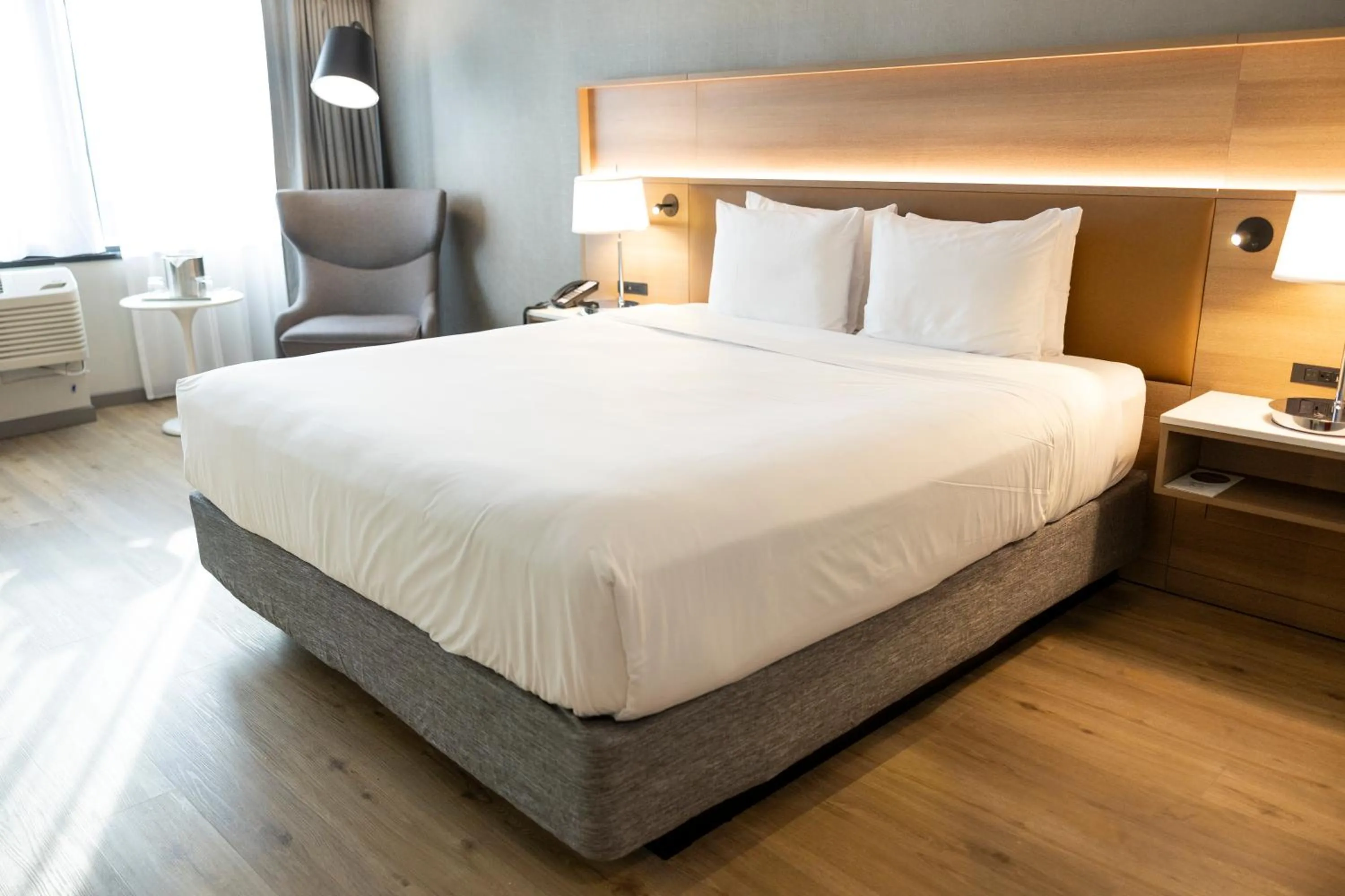 Bed in Radisson Hotel Salt Lake City Downtown