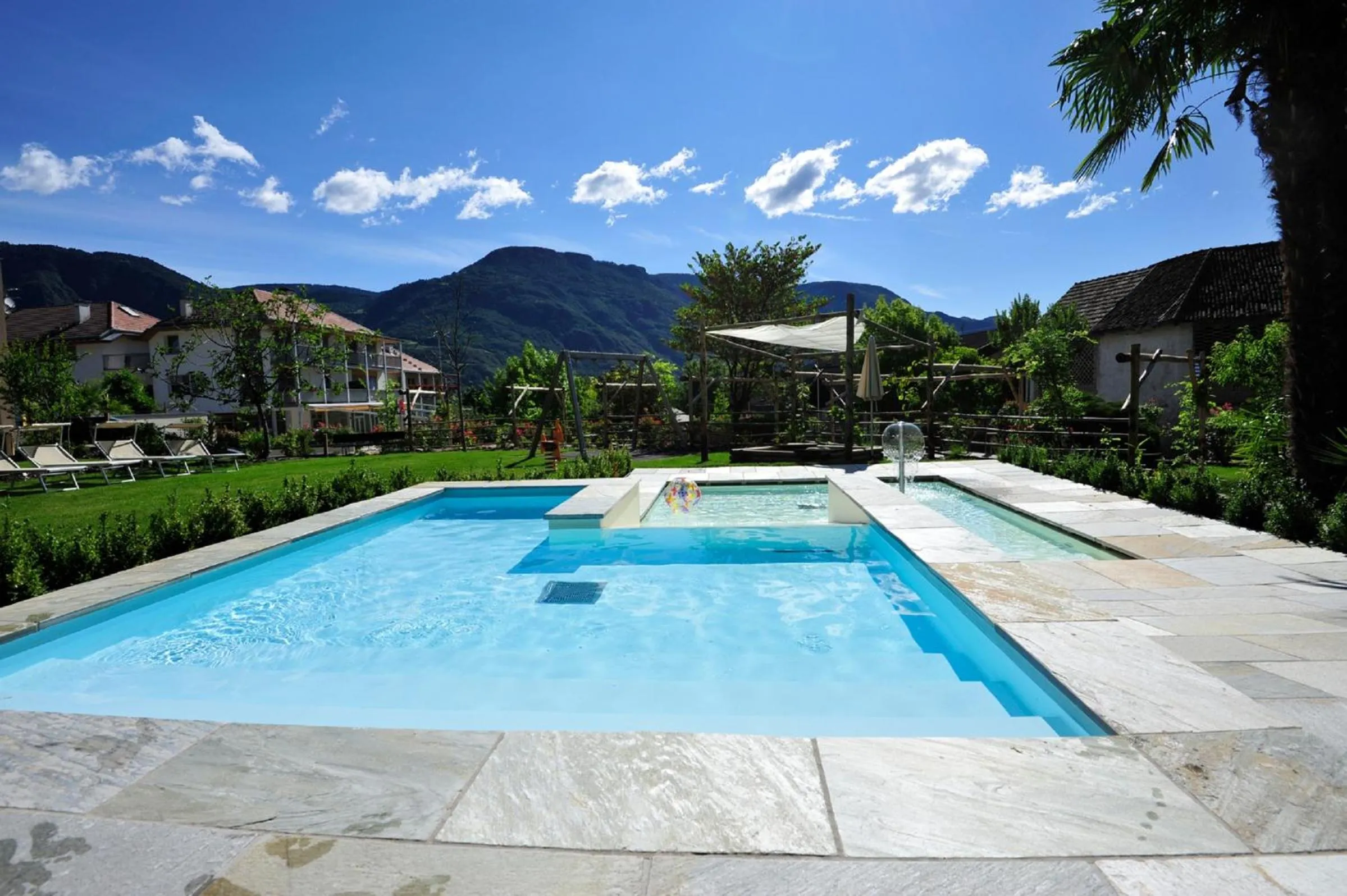 Swimming pool in Apparthotel Gartenresidence Nalserhof