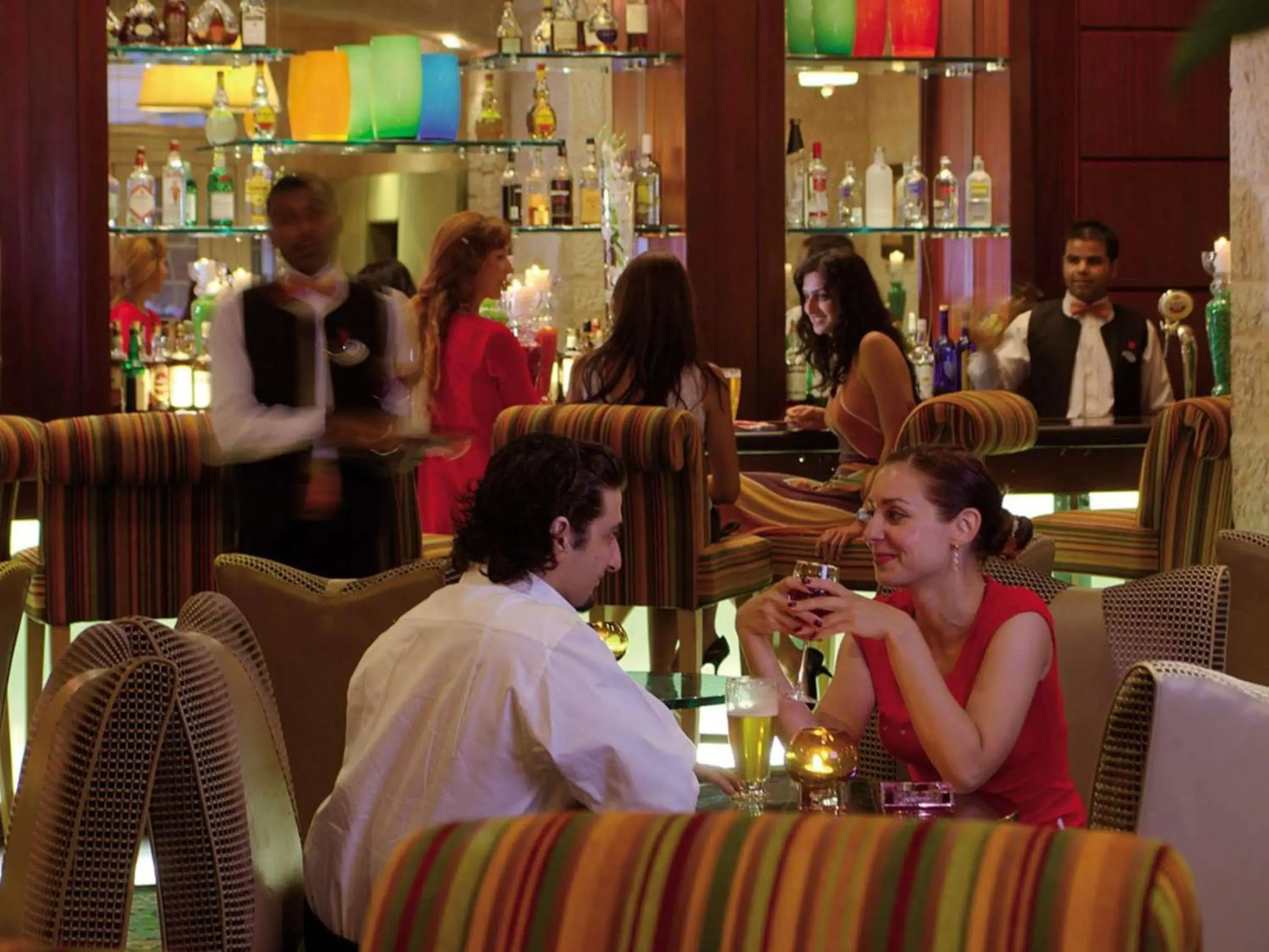 Lounge or bar in Mövenpick Resort & Residences Aqaba Lounge or bar in Mövenpick Resort & Residences Aqaba