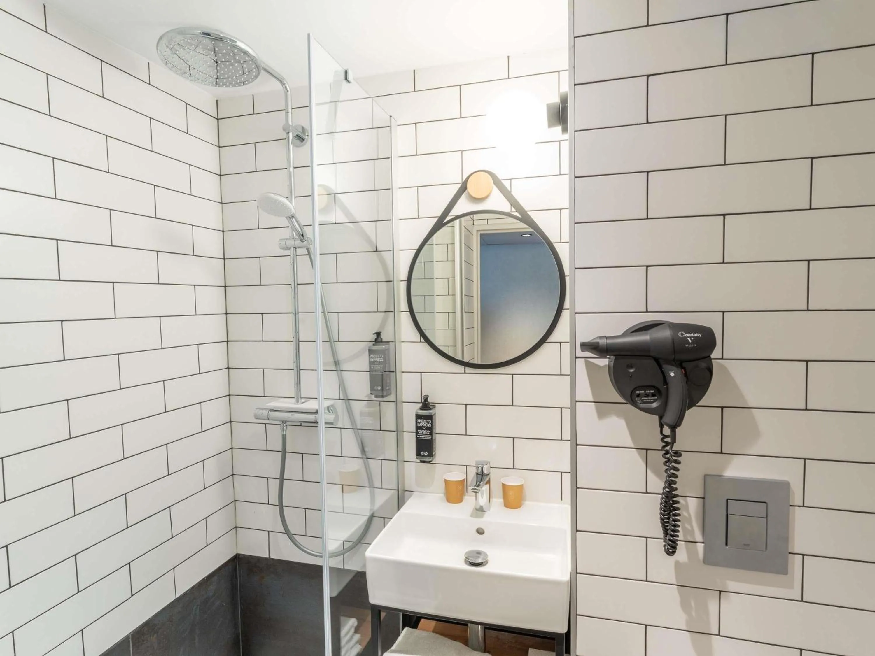 Bedroom in Ibis Orleans La Chapelle Saint Mesmin