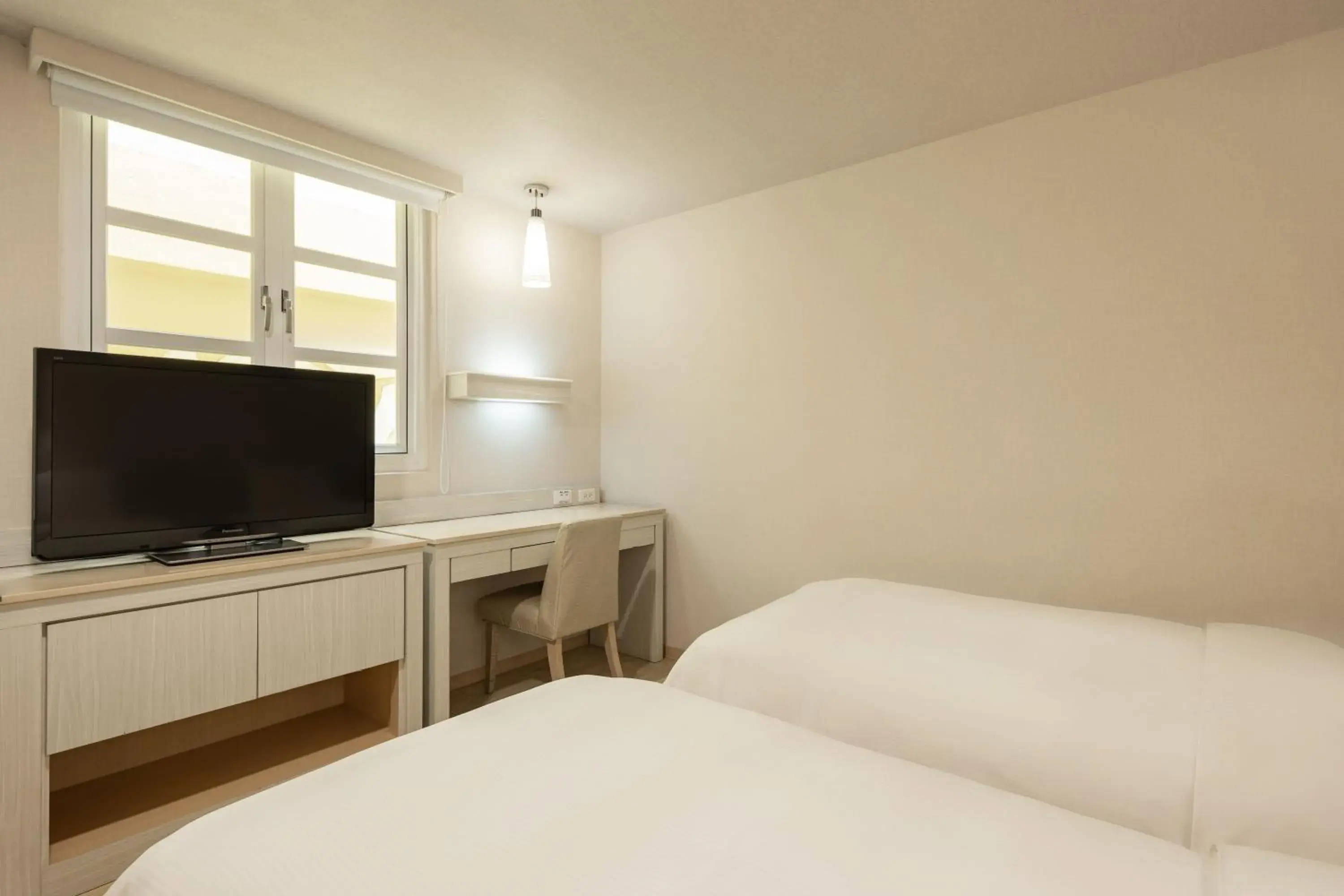 TV and multimedia, Bed in Kindness Hotel - Jhandong Jiuru Branch TV and multimedia, Bed in Kindness Hotel - Jhandong Jiuru Branch