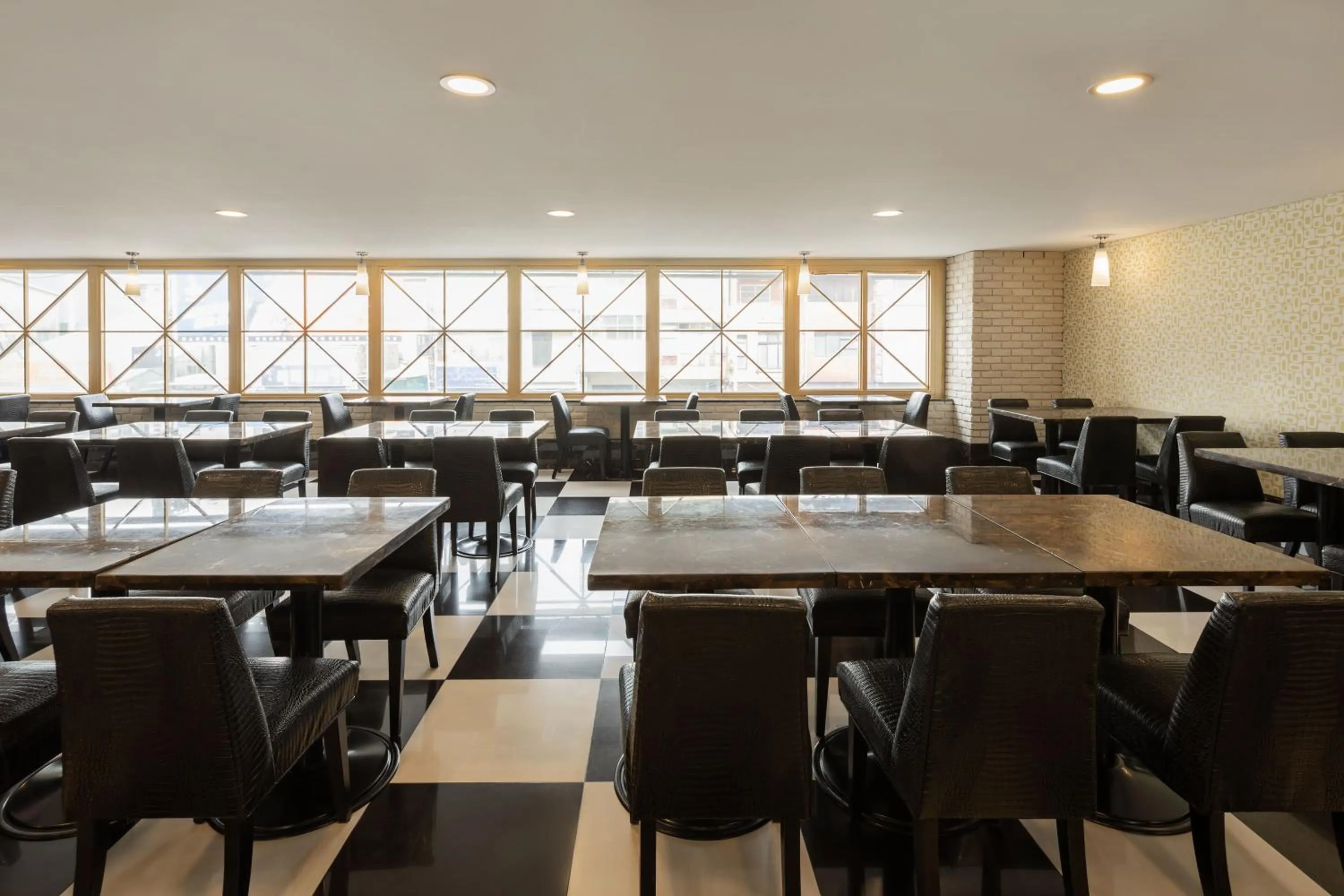 Restaurant/places to eat in Kindness Hotel - Houyi Jiuru Branch