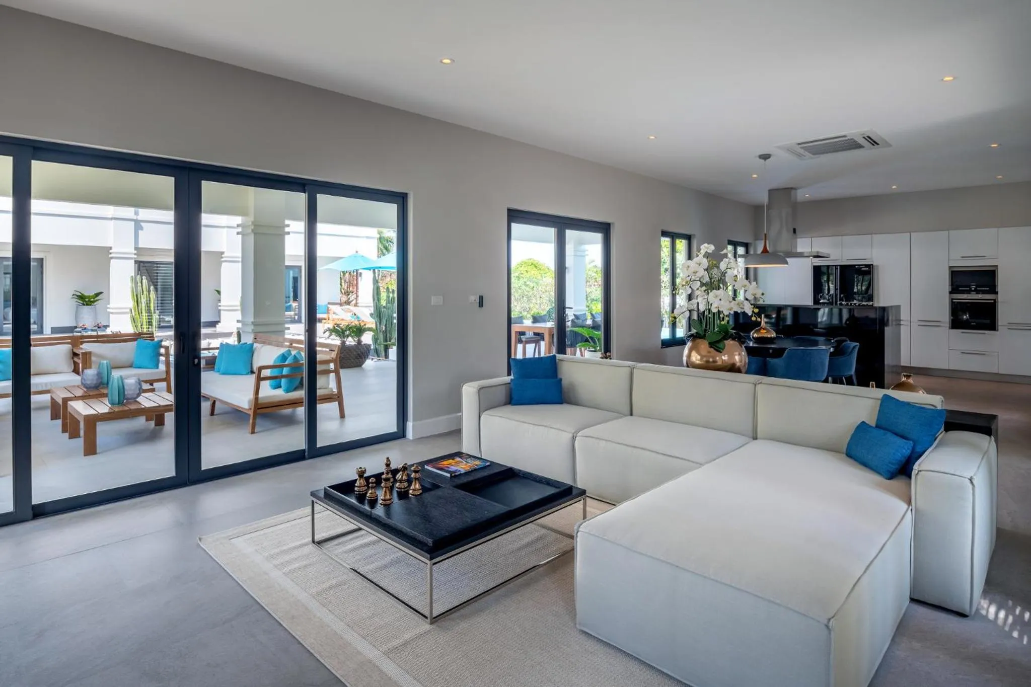 Living room in Luxury 5 Bedroom Pool Villa B11B