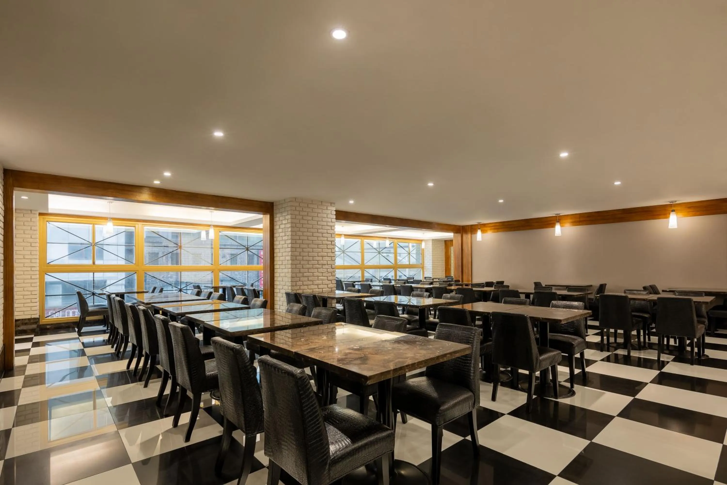 Restaurant/places to eat in Kindness Hotel - Kaohsiung Guang Rong Pier