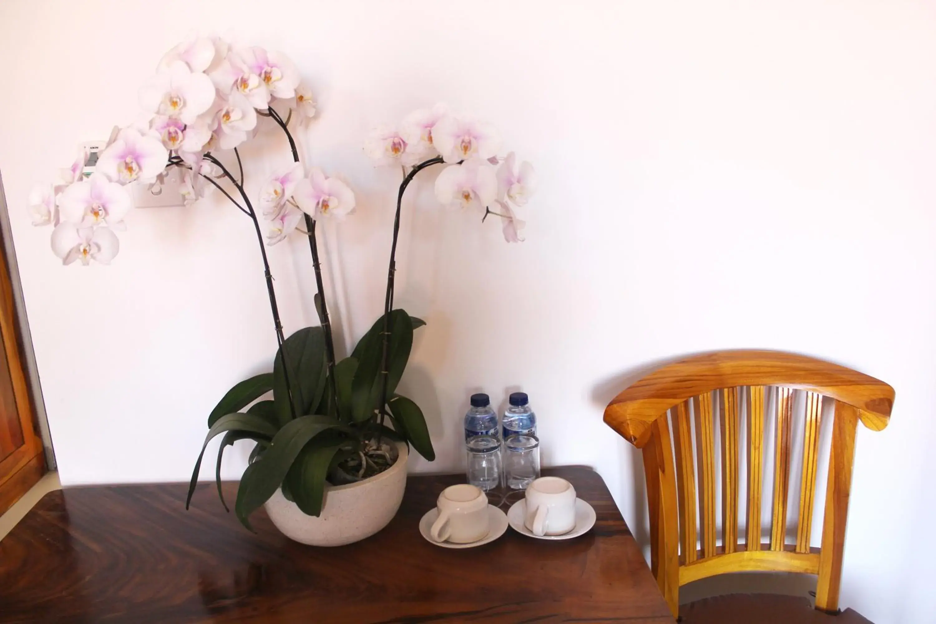 Deluxe Double Room with Balcony in Agus Tri Homestay Deluxe Double Room with Balcony in Agus Tri Homestay