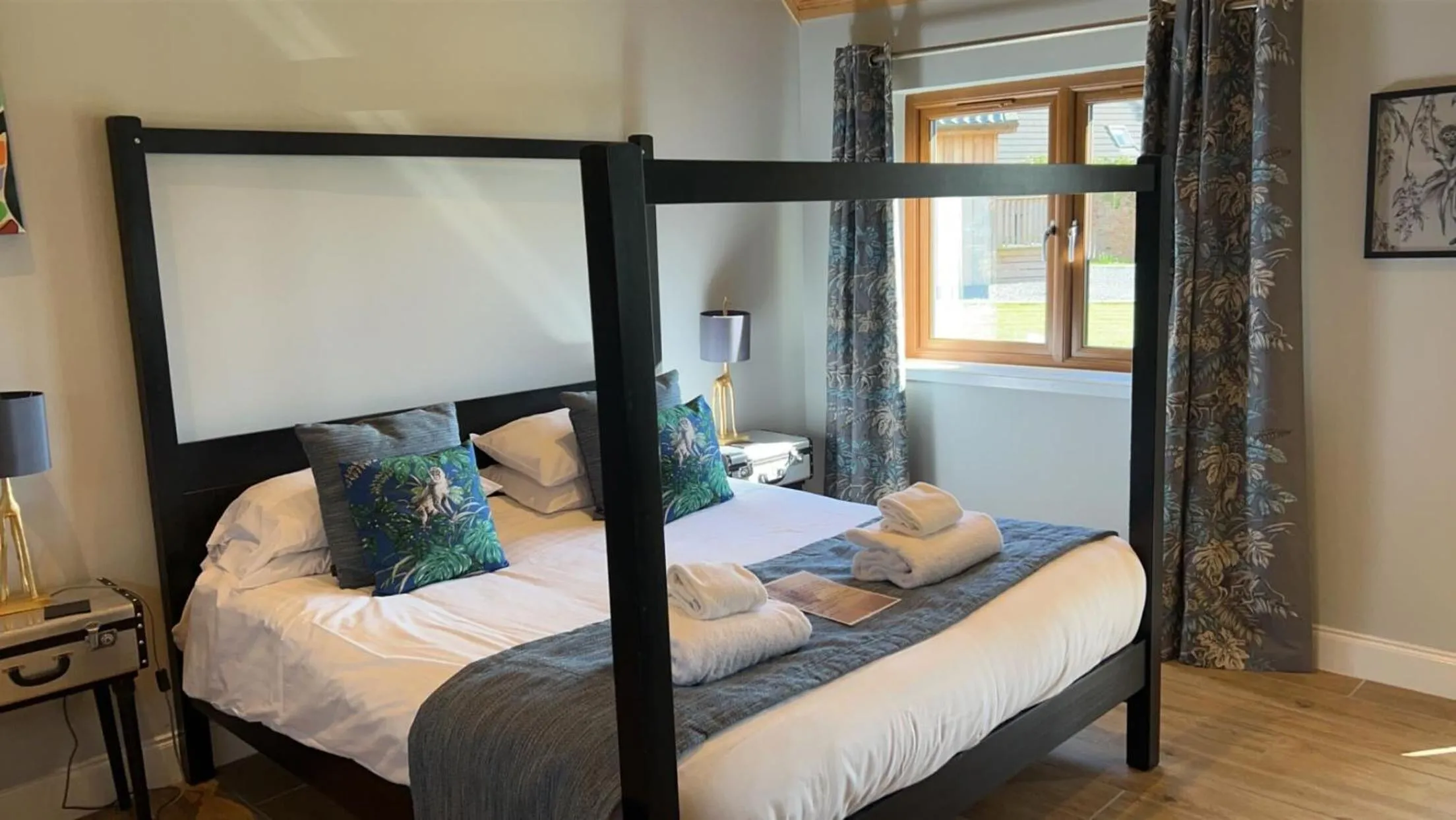 Bed in Kestrel Lodge 7 with Hot Tub