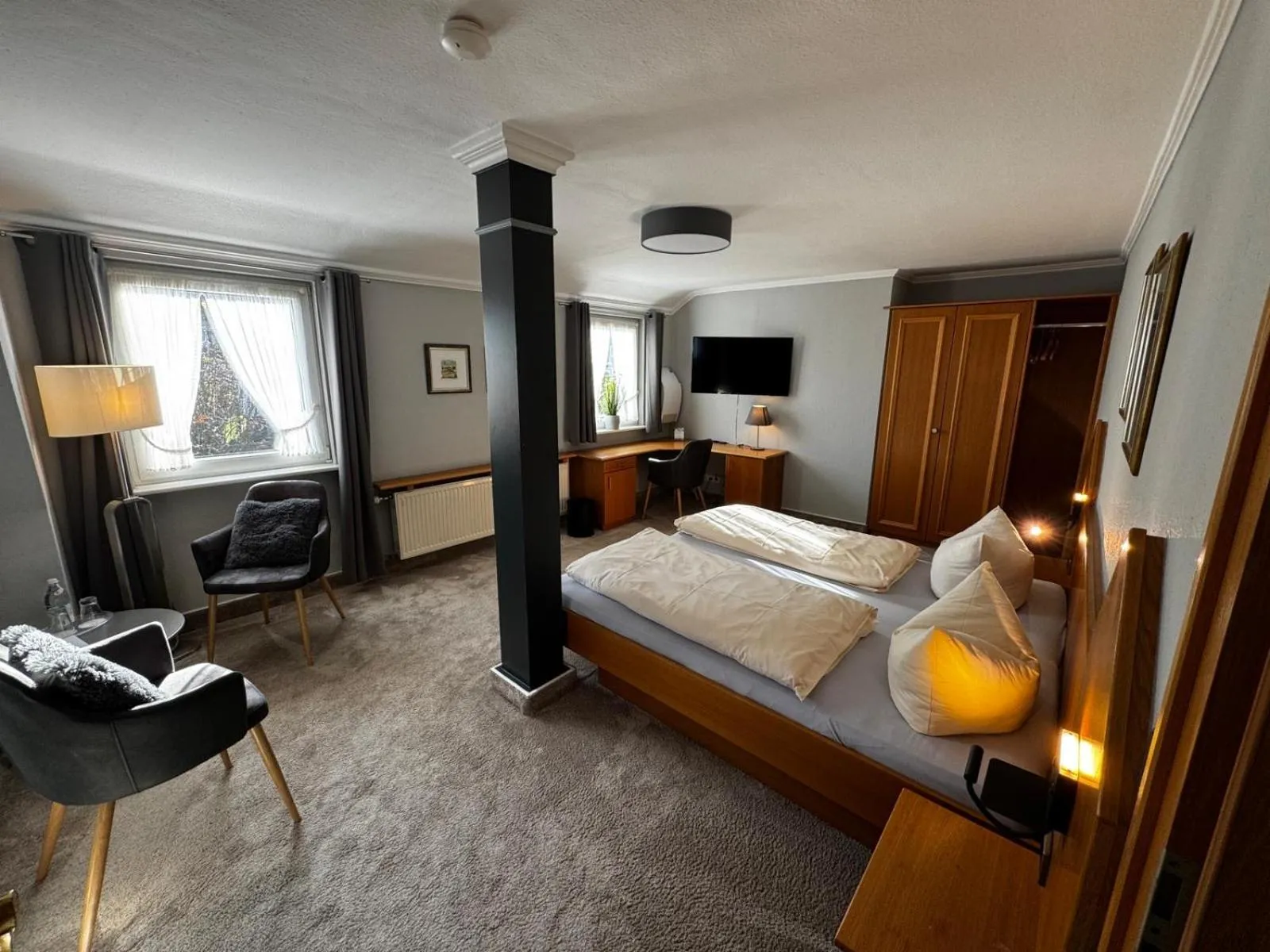 Living room, Bed in Engemann Kurve