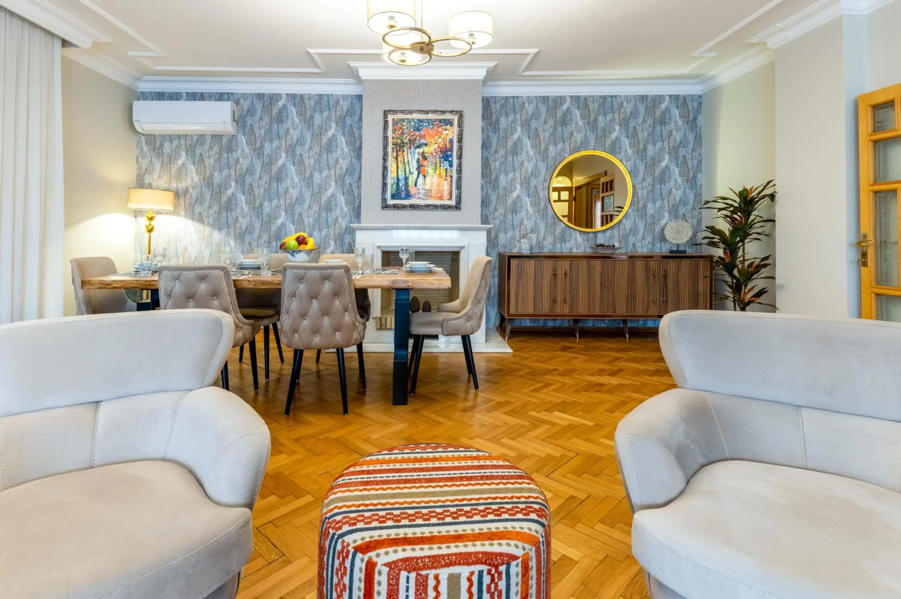 Deluxe Three-Bedroom Apartment with Balcony and Pool View in BayMari Suites Plus Florya Deluxe Three-Bedroom Apartment with Balcony and Pool View in BayMari Suites Plus Florya