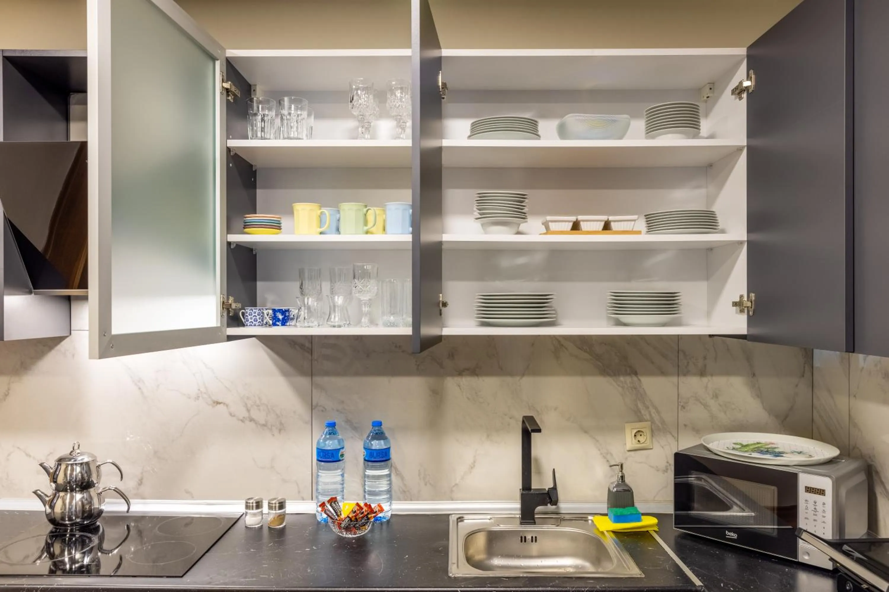 Coffee/tea facilities in BayMari Suites Plus Florya